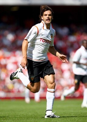 LONDON - JULY 29:  Fernando Morientes of Valencia during the 'Emirates Cup' match between Paris Saint Germain and Valencia at the Emirates Stadium on July 29, 2007 in London, England.  (Photo by Mike Hewitt/Getty Images)