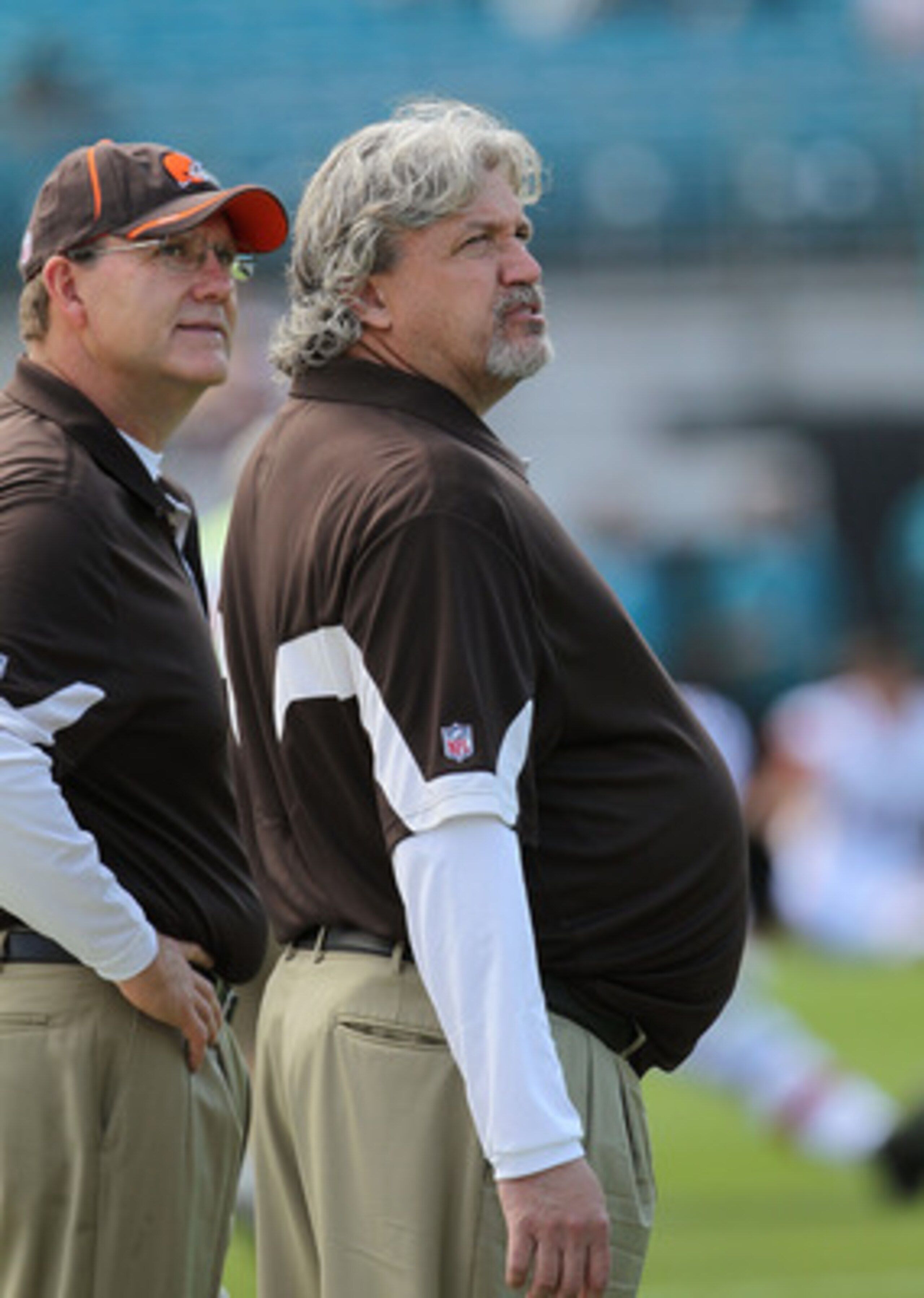 JACKSONVILLE, FL - NOVEMBER 21:  Cleveland Browns defensive coodinator Rob Ryan watches warmups during a game agaisnt the Jacksonville Jaguars at EverBank Field on November 21, 2010 in Jacksonville, Florida.  (Photo by Mike Ehrmann/Getty Images)