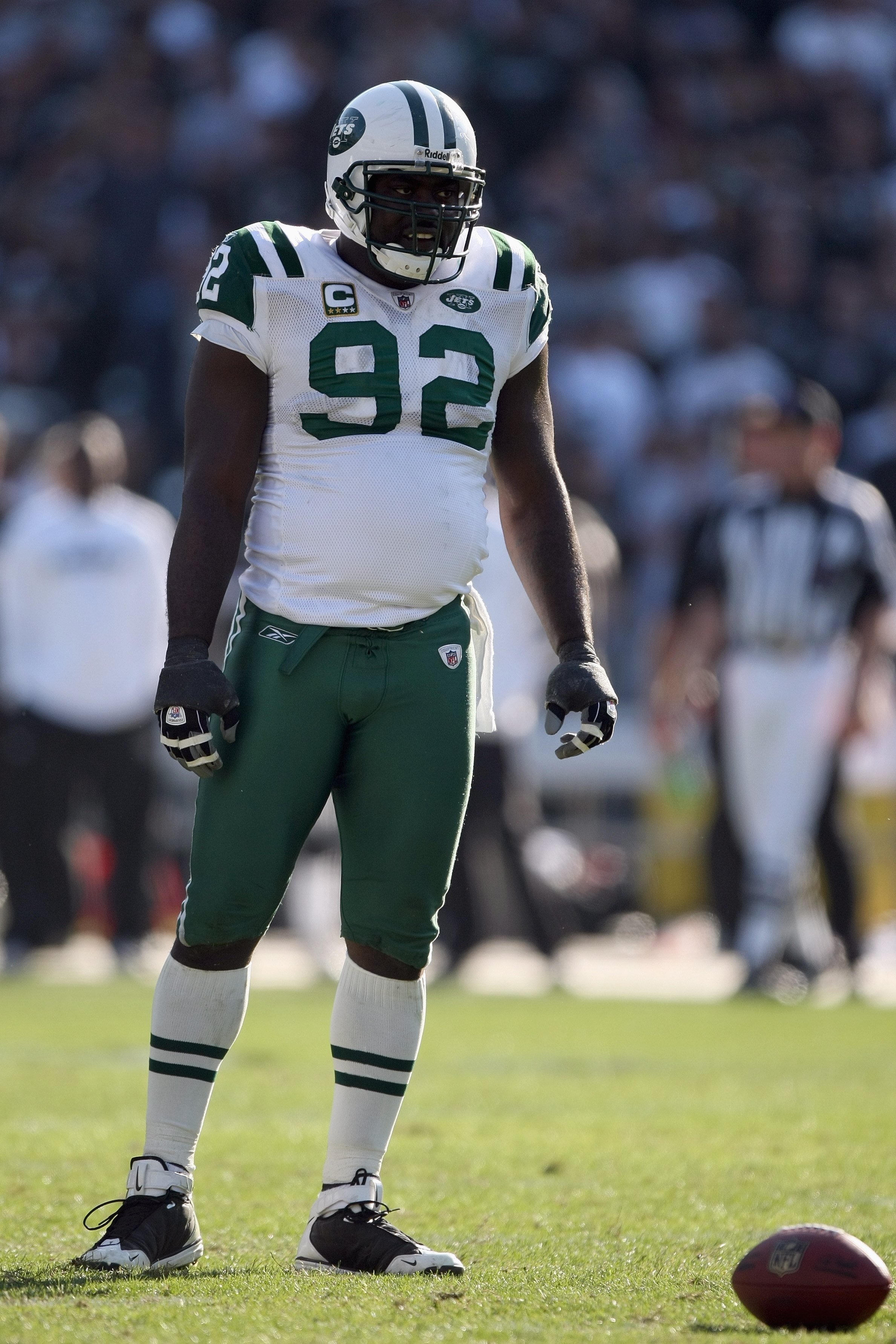 OAKLAND, CA - OCTOBER 19:  Shaun Ellis #92 of the New York Jets looks on during the game against the Oakland Raiders on October 19, 2008 at the Oakland-Alameda County Coliseum in Oakland, California. (Photo by Jed Jacobsohn/Getty Images)