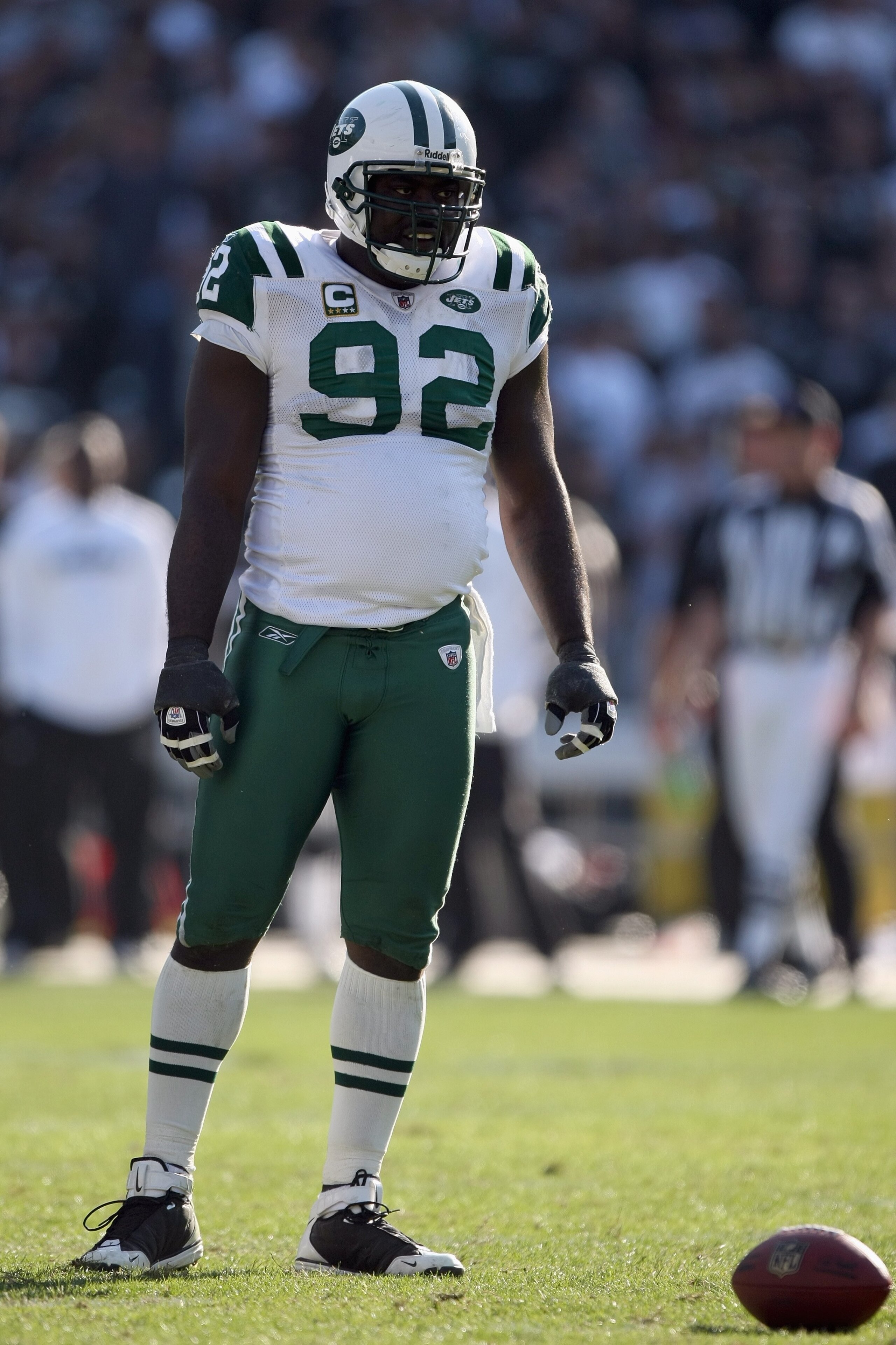 OAKLAND, CA - OCTOBER 19:  Shaun Ellis #92 of the New York Jets looks on during the game against the Oakland Raiders on October 19, 2008 at the Oakland-Alameda County Coliseum in Oakland, California. (Photo by Jed Jacobsohn/Getty Images)
