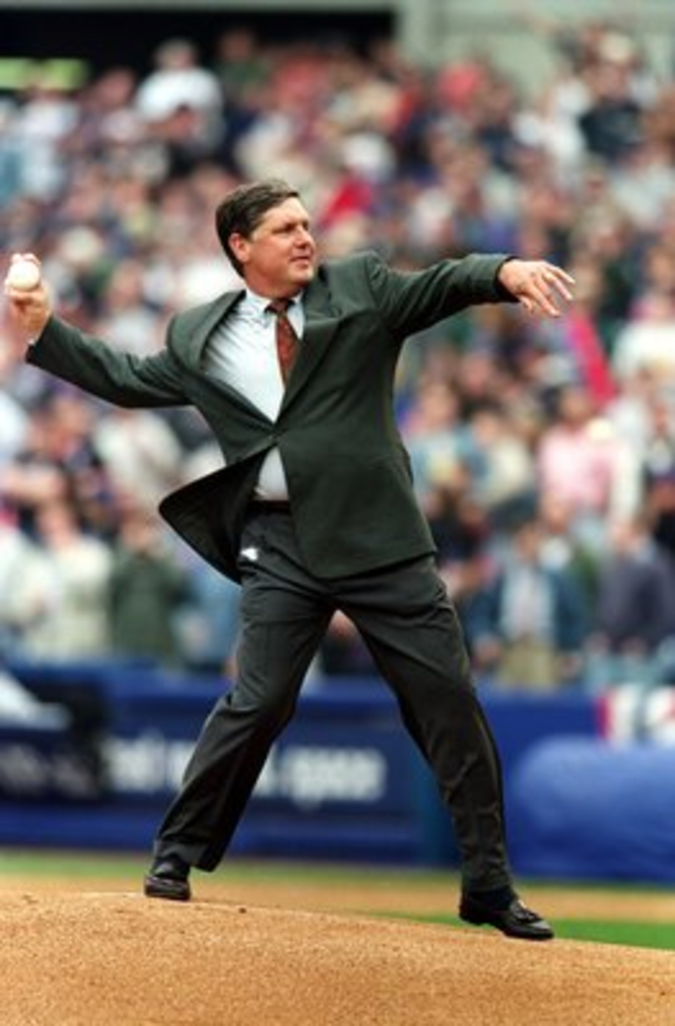 3 Apr 2000: Tom Seaver winds up for the first pitch during the game between the San Diego Padres and the New York Mets at Shea Stadium in Flushing, New York. The Mets defeated the Padres 2-1. Mandatory Credit: David Leeds /Allsport 3 Apr 2000: Tom Seaver winds up for the first pitch during the game between the San Diego Padres and the New York Mets at Shea Stadium in Flushing, New York. The Mets defeated the Padres 2-1. Mandatory Credit: David Leeds /Allsport