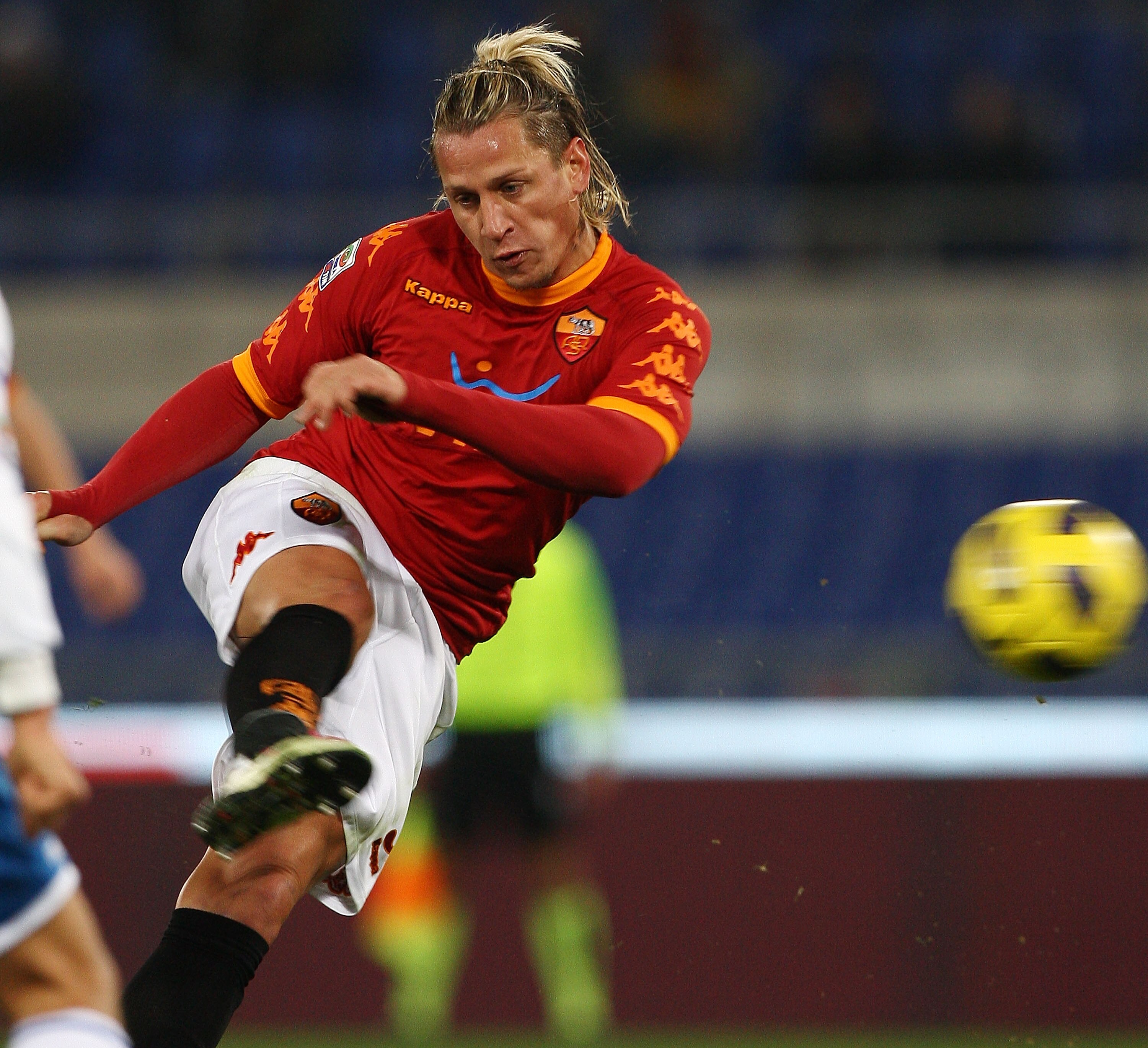 ROME, ITALY - FEBRUARY 02:  Philippe Mexes of AS Roma in action during the Serie A match between AS Roma and Brescia Calcio at Stadio Olimpico on February 2, 2011 in Rome, Italy.  (Photo by Paolo Bruno/Getty Images)