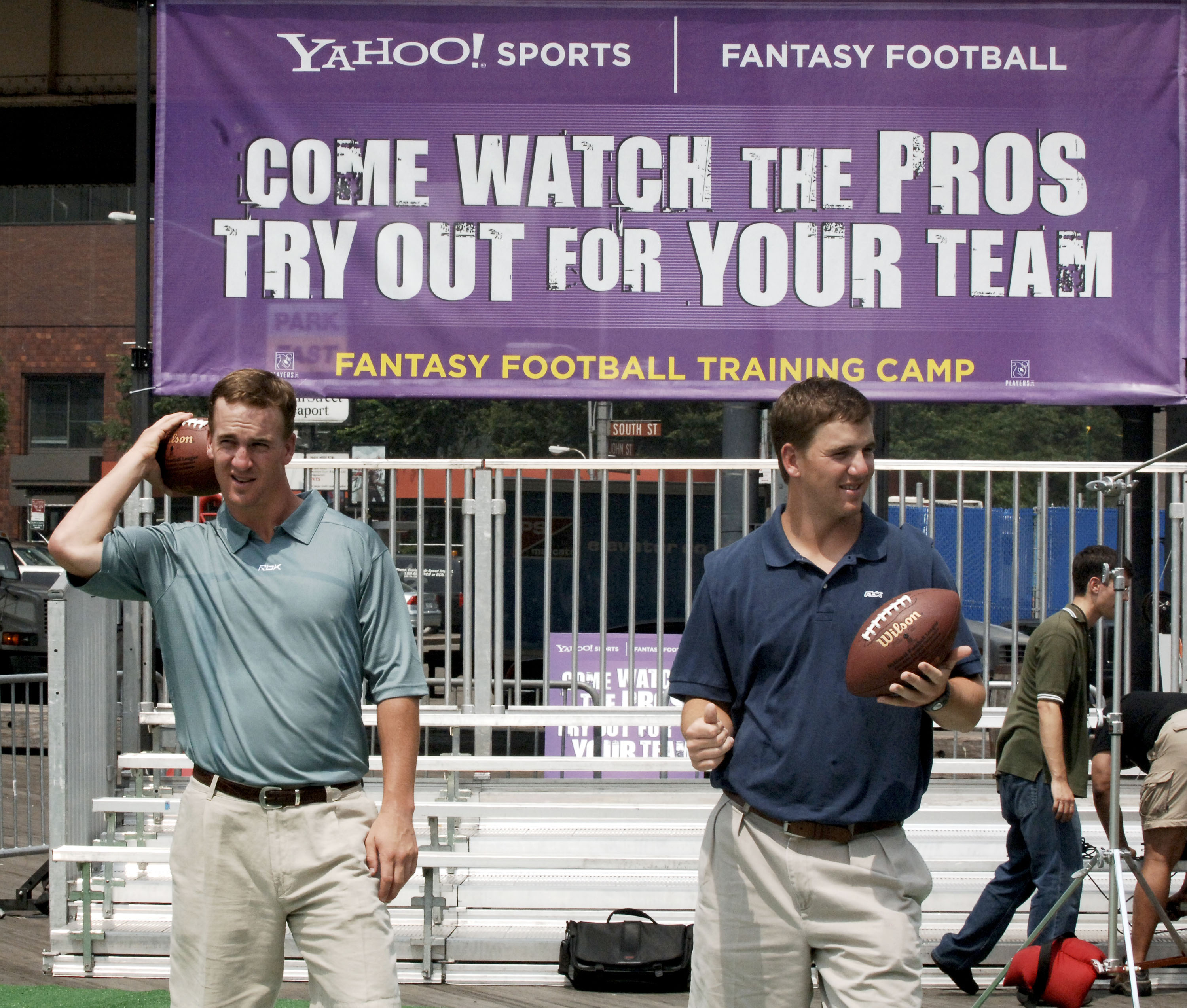 Peyton Manning and Eli Manning at the 2005 Fantasy Football Training Camp held at the South Street Seaport on July 18, 2005 in New York City (Photo by Jemal Countess/Getty Images)