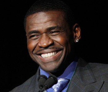NEW YORK - SEPTEMBER 27:  Former NFL player Michael Irvin speaks during the 25th Great Sports Legends Dinner to benefit The Buoniconti Fund to Cure Paralysis at The Waldorf=Astoria on September 27, 2010 in New York City.  (Photo by Thos Robinson/Getty Ima