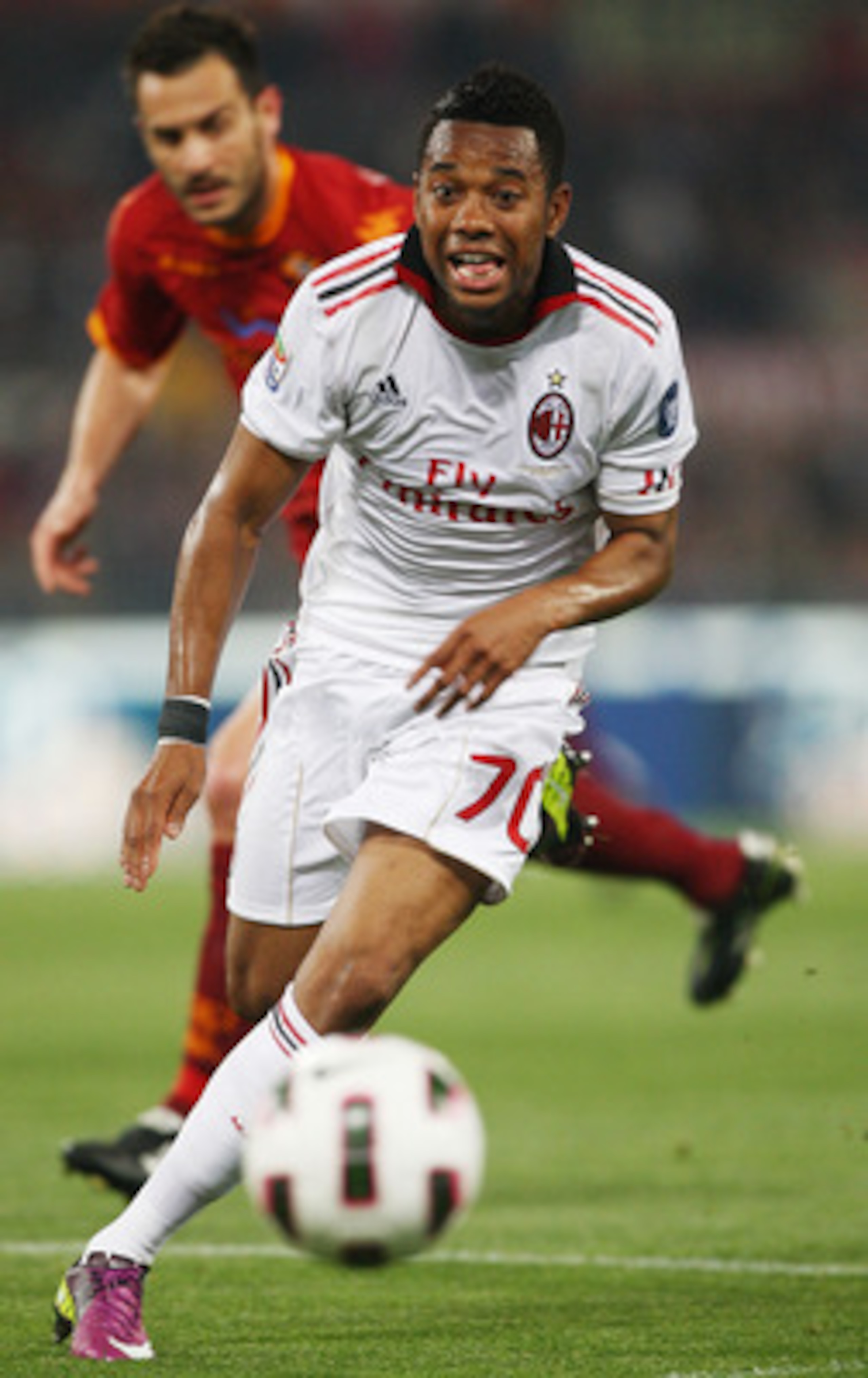 ROME, ITALY - MAY 07:  Robinho of AC Milan in action during the Serie A match between AS Roma and AC Milan at Stadio Olimpico on May 7, 2011 in Rome, Italy.  (Photo by Paolo Bruno/Getty Images)