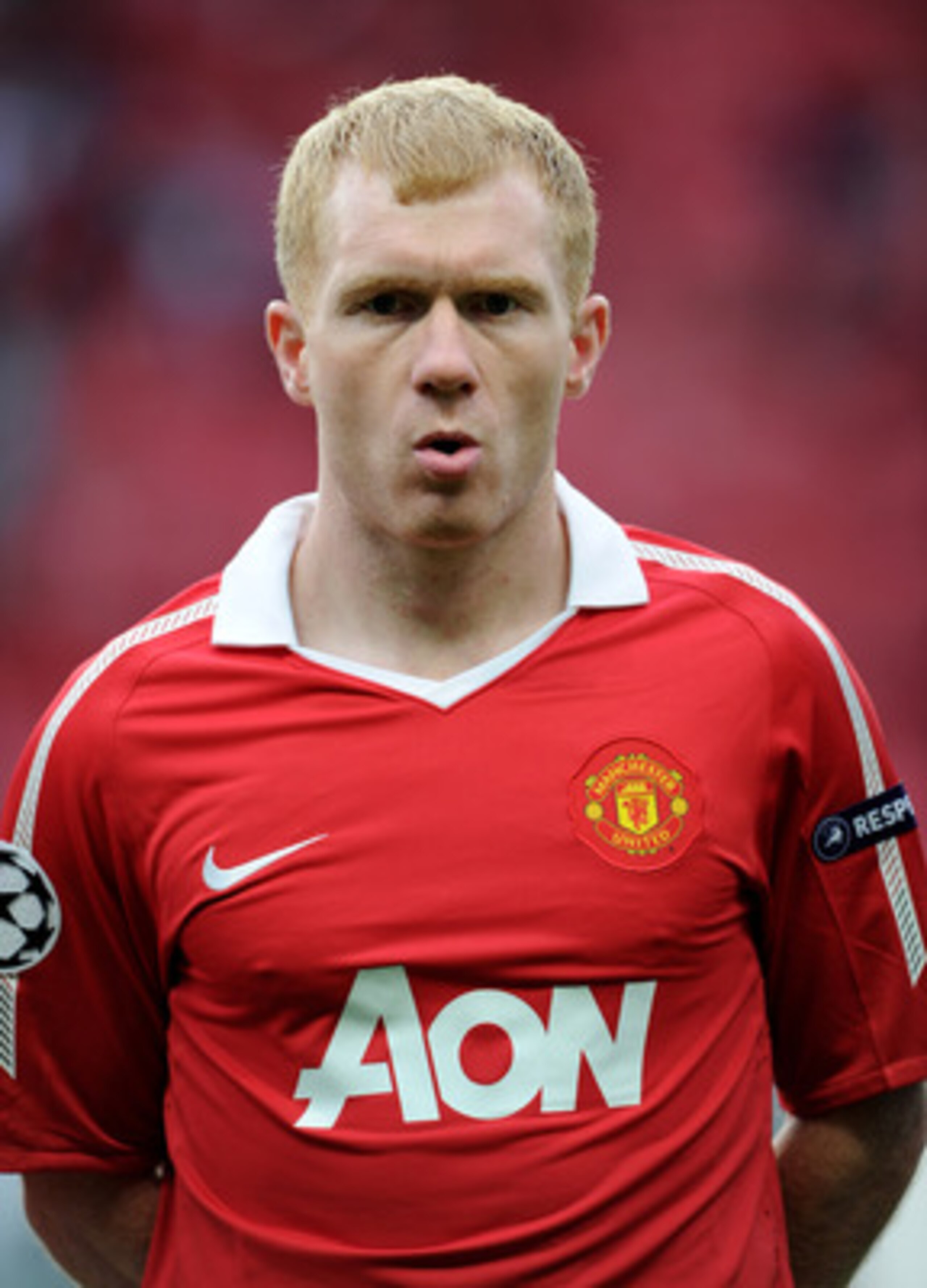 MANCHESTER, ENGLAND - MAY 04:   Paul Scholes of Manchester United lines up prior to the UEFA Champions League Semi Final second leg match between Manchester United and Schalke at Old Trafford on May 4, 2011 in Manchester, England.  (Photo by Michael Regan