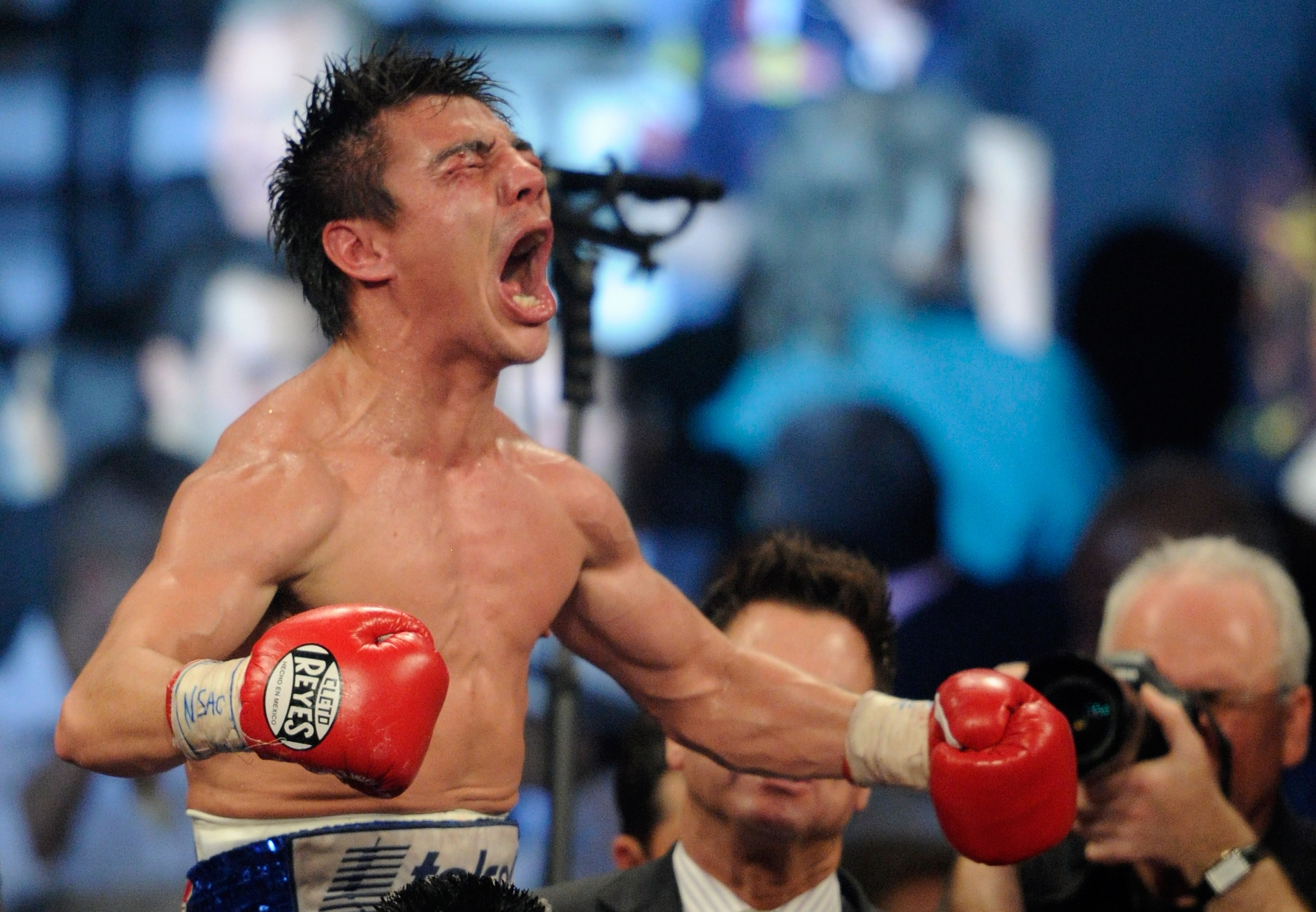 LAS VEGAS, NV - MAY 07:  Jorge Arce of Mexico celebrates his 12th round TKO victory against Wilfredo Vazquez in the WBO super bantamweight title fight at MGM Grand Garden Arena on May 7, 2011 in Las Vegas, Nevada.  (Photo by Ethan Miller/Getty Images)