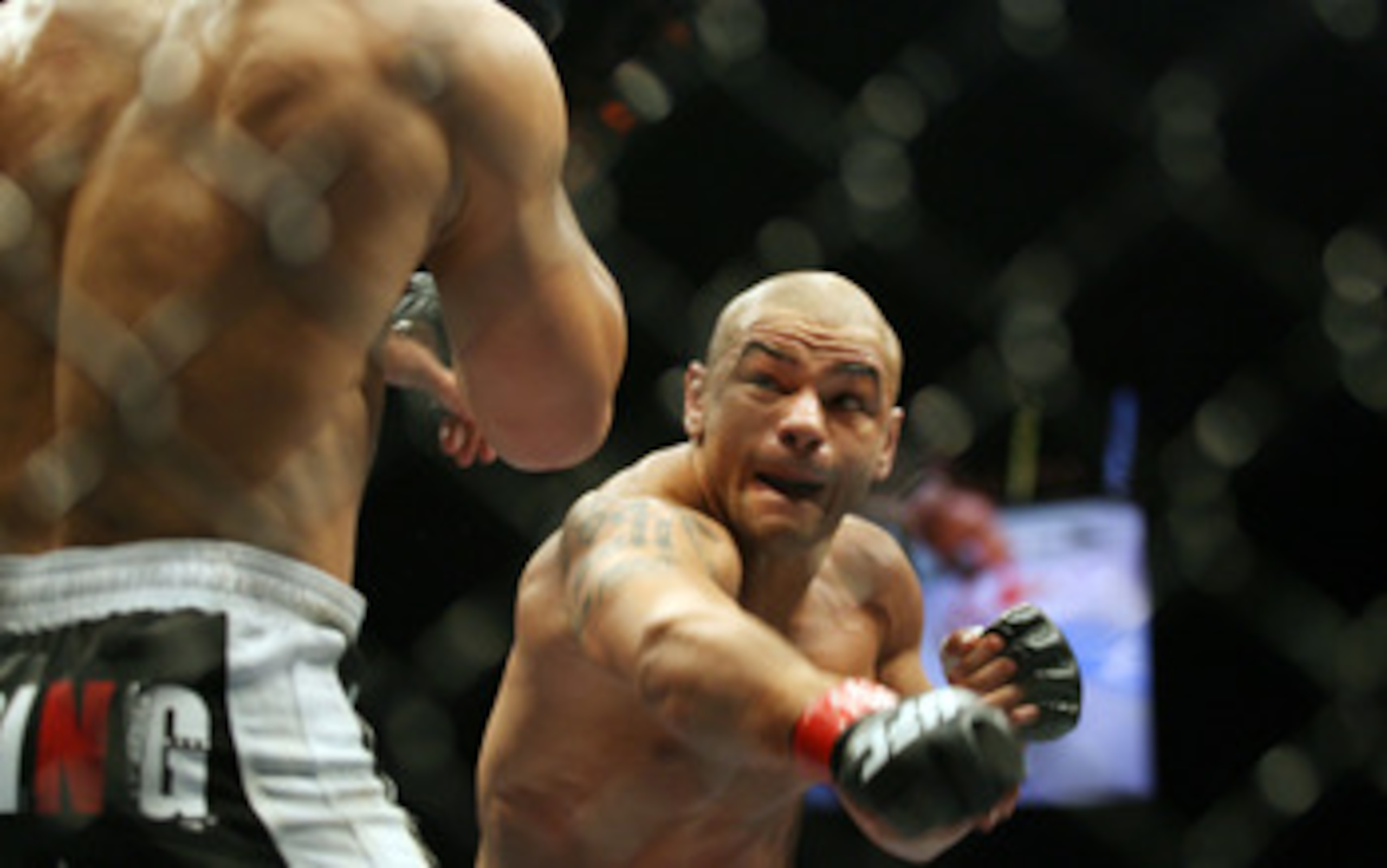 CHICAGO- OCTOBER 25:  Thiago Alves (R) fights Josh Koscheck in a Welterweight bout  at UFC's Ultimate Fight Night at Allstate Arena on October 25, 2008 in Chicago, Illinois. (Photo by Tasos Katopodis/Getty Images)