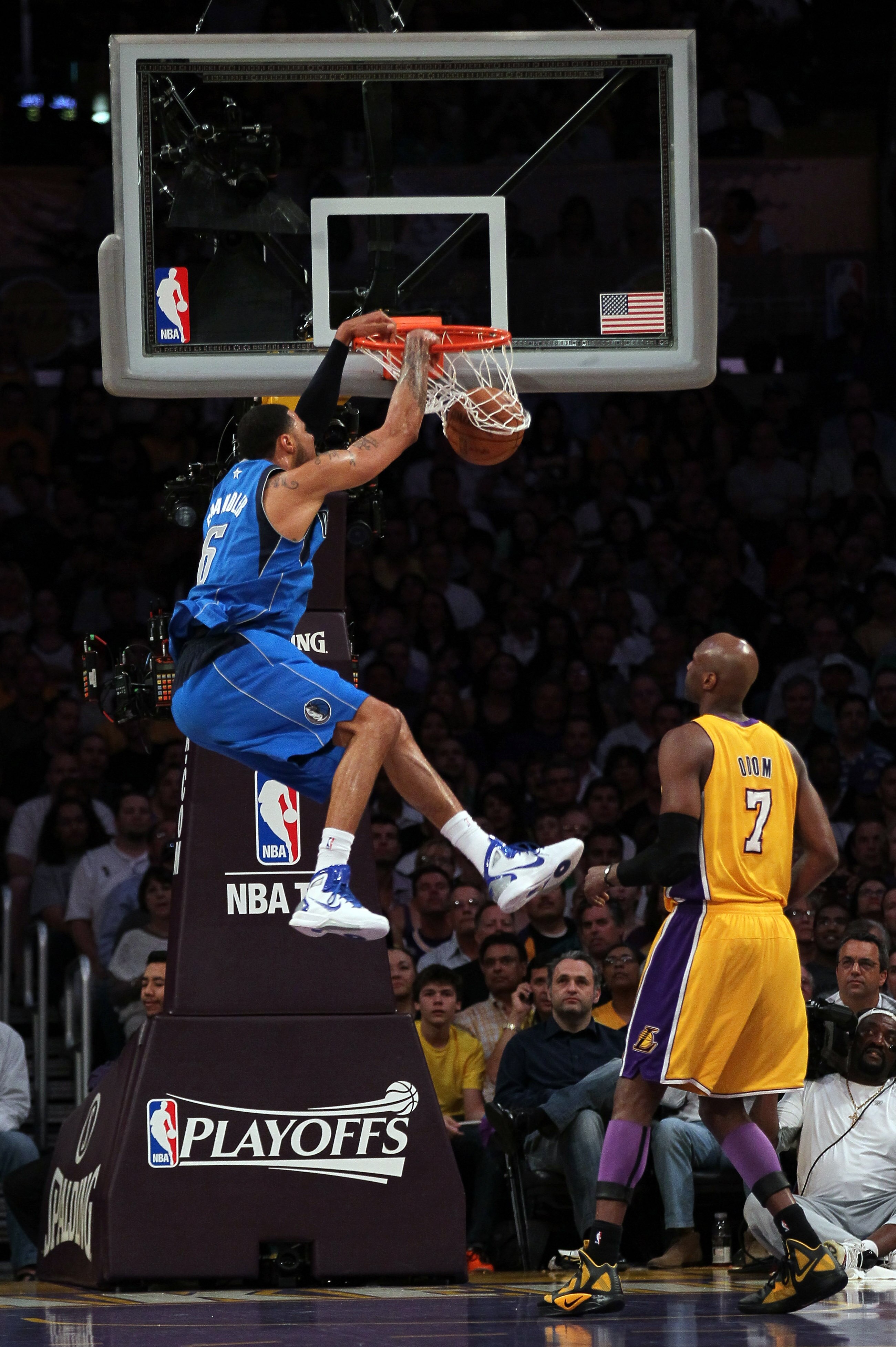 LOS ANGELES, CA - MAY 04:  Tyson Chandler #6 of the Dallas Mavericks dunks the ball in the first quarter while taking on the Los Angeles Lakers in Game Two of the Western Conference Semifinals in the 2011 NBA Playoffs at Staples Center on May 4, 2011 in L