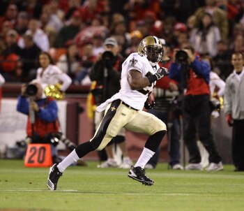 SAN FRANCISCO - SEPTEMBER 20: Reggie Bush #25 of the New Orleans Saints in action during their game against the San Francisco 49ers at Candlestick Park on September 20, 2010 in San Francisco, California. (Photo by Ezra Shaw/Getty Images) SAN FRANCISCO - SEPTEMBER 20: Reggie Bush #25 of the New Orleans Saints in action during their game against the San Francisco 49ers at Candlestick Park on September 20, 2010 in San Francisco, California. (Photo by Ezra Shaw/Getty Images)