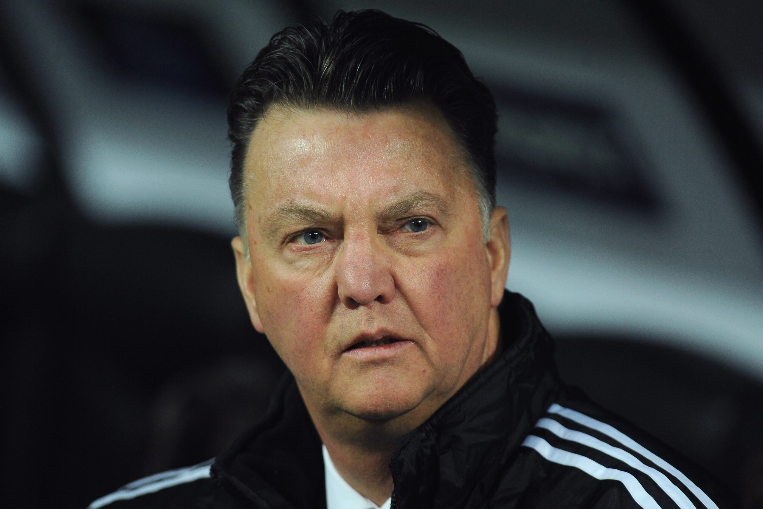 MILAN, ITALY - FEBRUARY 23: FC Bayern Muenchen head ccoach Louis van Gaal looks on prior to the UEFA Champions League round of 16 first leg match between Inter Milan v FC Bayern Muenchen on February 23, 2011 in Milan, Italy. (Photo by Valerio Pennicino/ MILAN, ITALY - FEBRUARY 23: FC Bayern Muenchen head ccoach Louis van Gaal looks on prior to the UEFA Champions League round of 16 first leg match between Inter Milan v FC Bayern Muenchen on February 23, 2011 in Milan, Italy. (Photo by Valerio Pennicino/