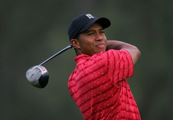 PINEHURST, NC - JUNE 19:  Tiger Woods hits his tee shot during the final round of the U.S. Open on Pinehurst No. 2 at the Pinehurst Resort on June 19, 2005 in Pinehurst, North Carolina.  (Photo by Jamie Squire/Getty Images)