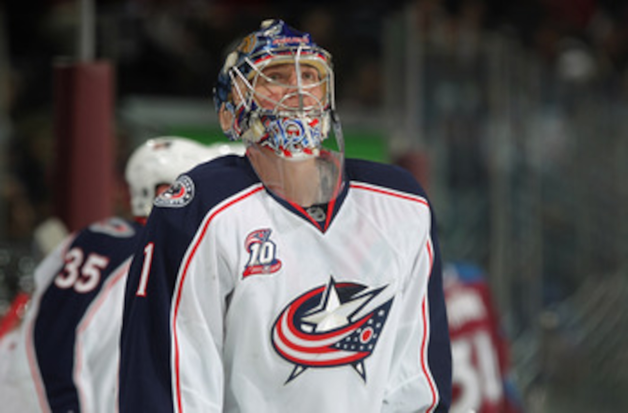 DENVER, CO - MARCH 22:  Goalie Steve Mason #1 of the Columbus Blue Jackets looks on during a break in the action against the Colorado Avalanche at the Pepsi Center on March 22, 2011 in Denver, Colorado. Mason collect the loss as the Avalanche defeated the