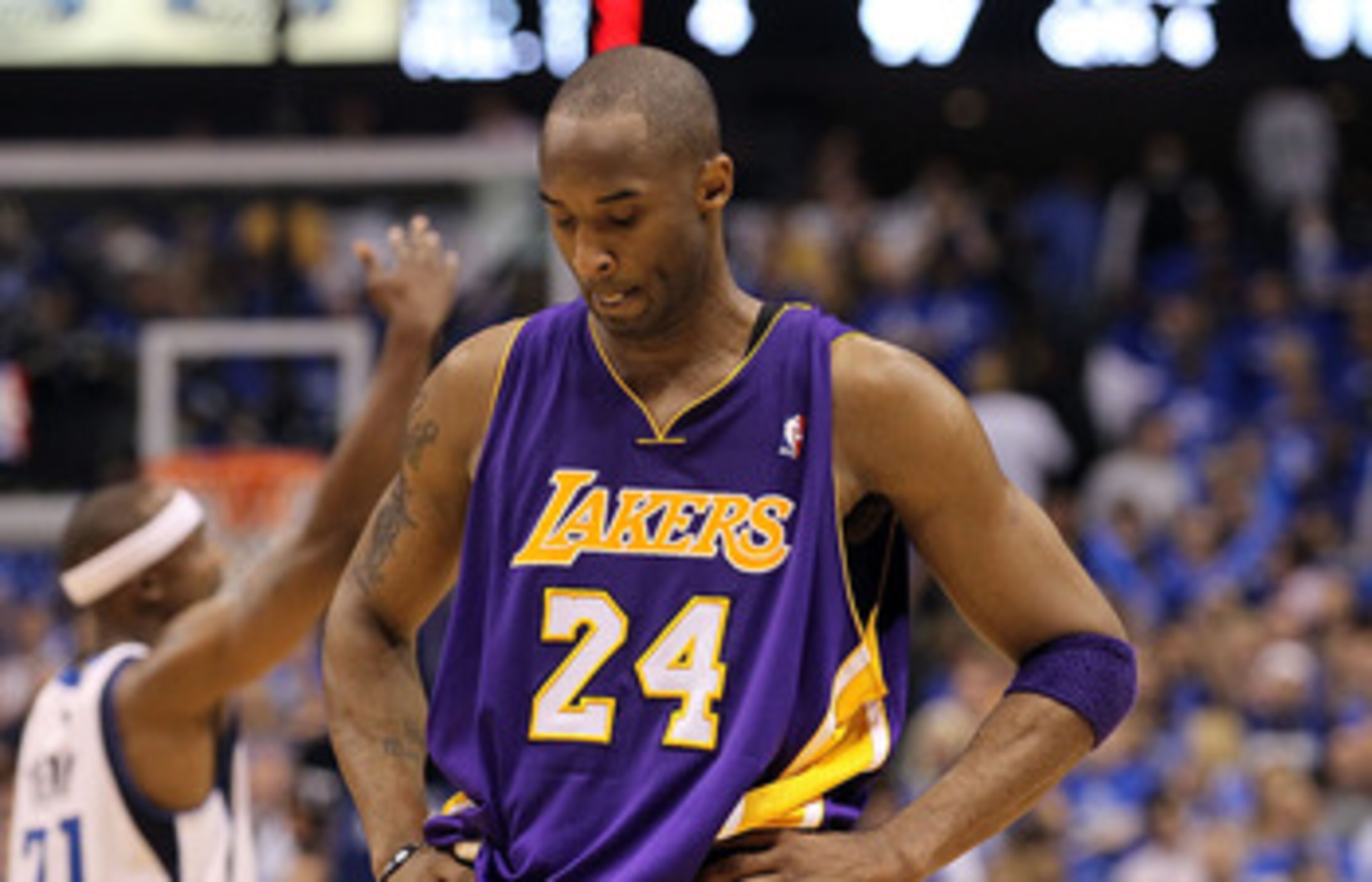 DALLAS, TX - MAY 06: Guard Kobe Bryant #24 of the Los Angeles Lakers reacts during a 98-92 loss against the Dallas Mavericks in Game Three of the Western Conference Semifinals during the 2011 NBA Playoffs on May 6, 2011 at American Airlines Center in Dal DALLAS, TX - MAY 06: Guard Kobe Bryant #24 of the Los Angeles Lakers reacts during a 98-92 loss against the Dallas Mavericks in Game Three of the Western Conference Semifinals during the 2011 NBA Playoffs on May 6, 2011 at American Airlines Center in Dal