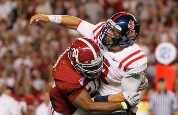 TUSCALOOSA, AL - OCTOBER 16: Dont'a Hightower #30 of the Alabama Crimson Tide pressures quarterback Jeremiah Masoli #8 of the Ole Miss Rebels at Bryant-Denny Stadium on October 16, 2010 in Tuscaloosa, Alabama. (Photo by Kevin C. Cox/Getty Images) TUSCALOOSA, AL - OCTOBER 16: Dont'a Hightower #30 of the Alabama Crimson Tide pressures quarterback Jeremiah Masoli #8 of the Ole Miss Rebels at Bryant-Denny Stadium on October 16, 2010 in Tuscaloosa, Alabama. (Photo by Kevin C. Cox/Getty Images)