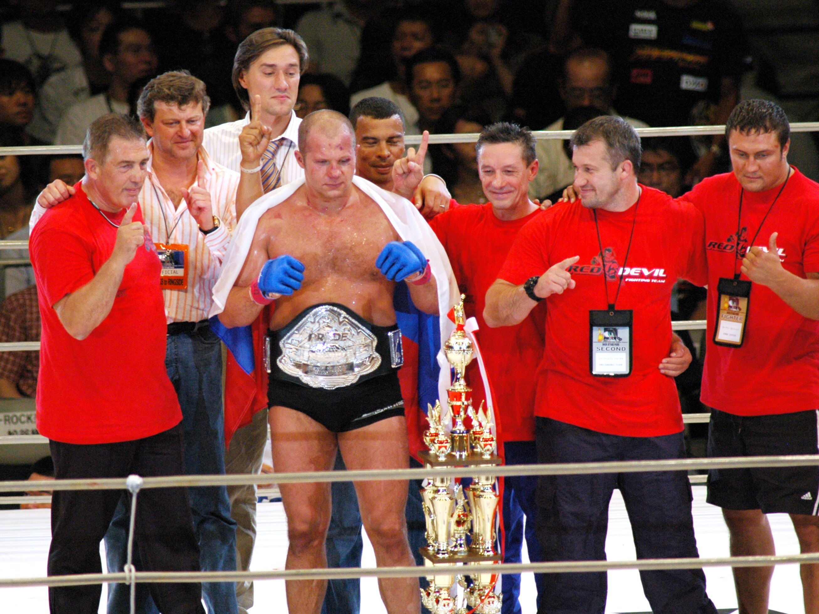 Emelianenko Fedor, the Winner of the PRIDE Heavy Weight Title Match (Photo by Tomokazu Tazawa/Getty Images)
