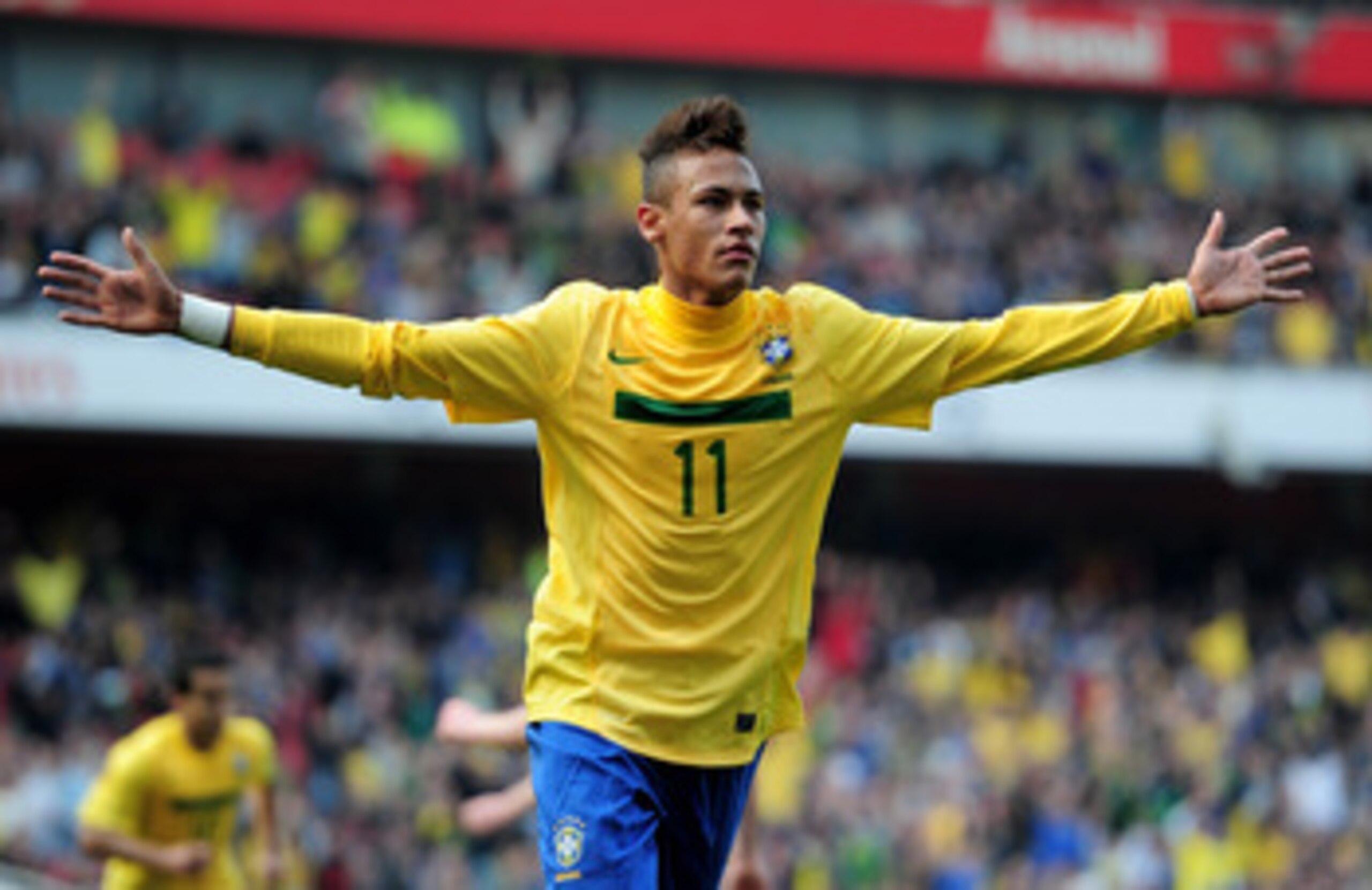 LONDON, ENGLAND - MARCH 27: Neymar of Brazil celebrates scoring the opening goal during the International friendly match between Brazil and Scotland at Emirates Stadium on March 27, 2011 in London, England. (Photo by Jamie McDonald/Getty Images) LONDON, ENGLAND - MARCH 27: Neymar of Brazil celebrates scoring the opening goal during the International friendly match between Brazil and Scotland at Emirates Stadium on March 27, 2011 in London, England. (Photo by Jamie McDonald/Getty Images)
