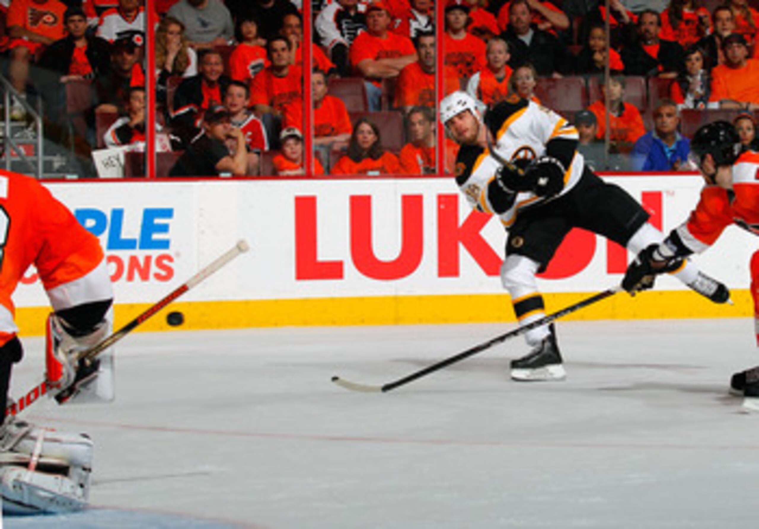 PHILADELPHIA, PA - MAY 02:  Nathan Horton #18 of the Boston Bruins shoots the puck on goal during Game Two of the Eastern Conference Semifinals against the Philadelphia Flyers during the 2011 NHL Stanley Cup Playoffs at Wells Fargo Center on May 2, 2011 i