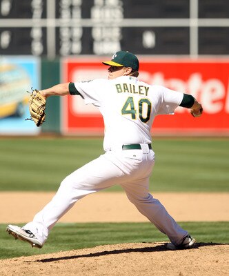 OAKLAND, CA - SEPTEMBER 06:  Andrew Bailey #40 of the Oakland Athletics pitches against the Seattle Mariners at the Oakland-Alameda County Coliseum on September 6, 2010 in Oakland, California.  (Photo by Ezra Shaw/Getty Images)