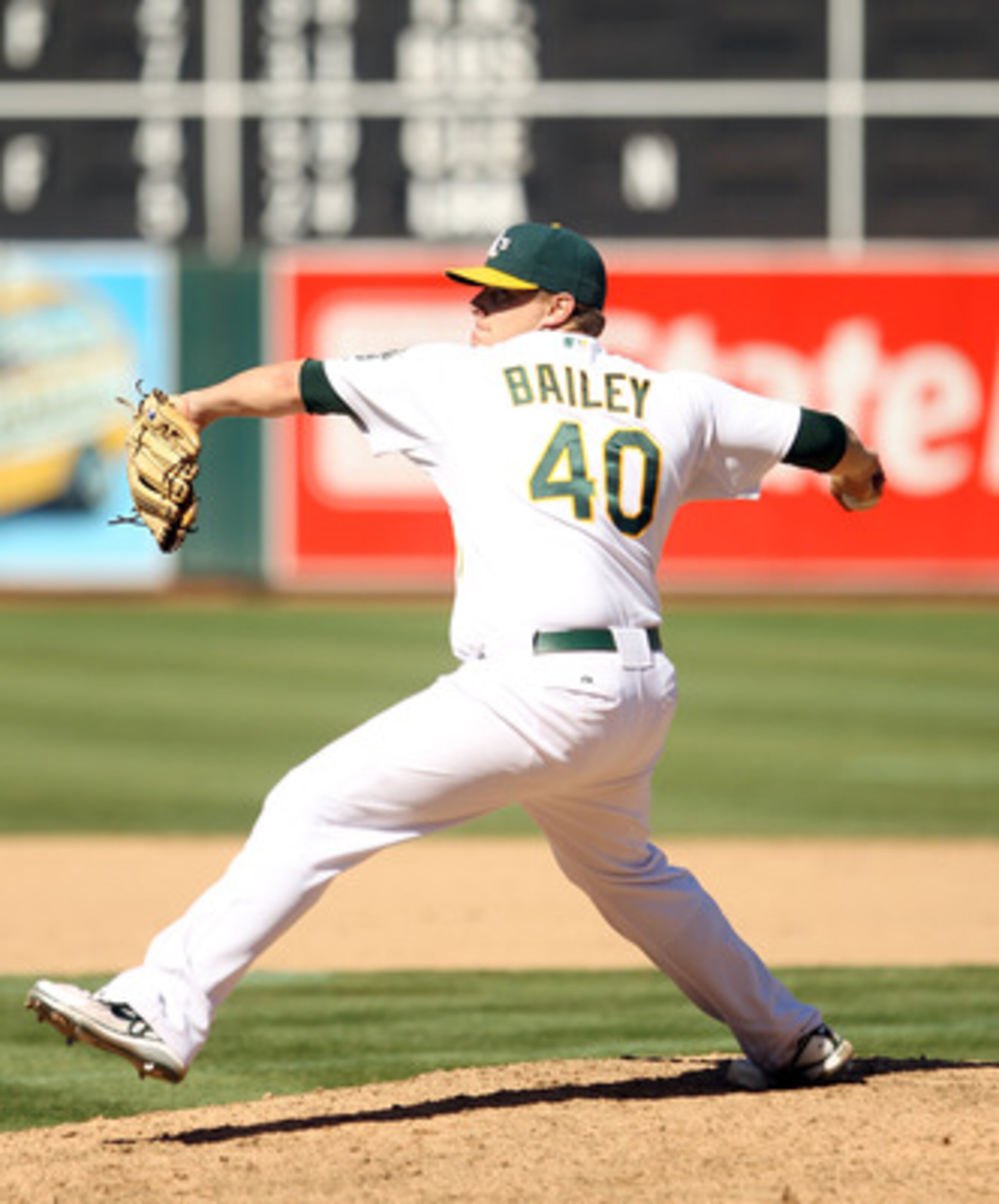 OAKLAND, CA - SEPTEMBER 06:  Andrew Bailey #40 of the Oakland Athletics pitches against the Seattle Mariners at the Oakland-Alameda County Coliseum on September 6, 2010 in Oakland, California.  (Photo by Ezra Shaw/Getty Images)