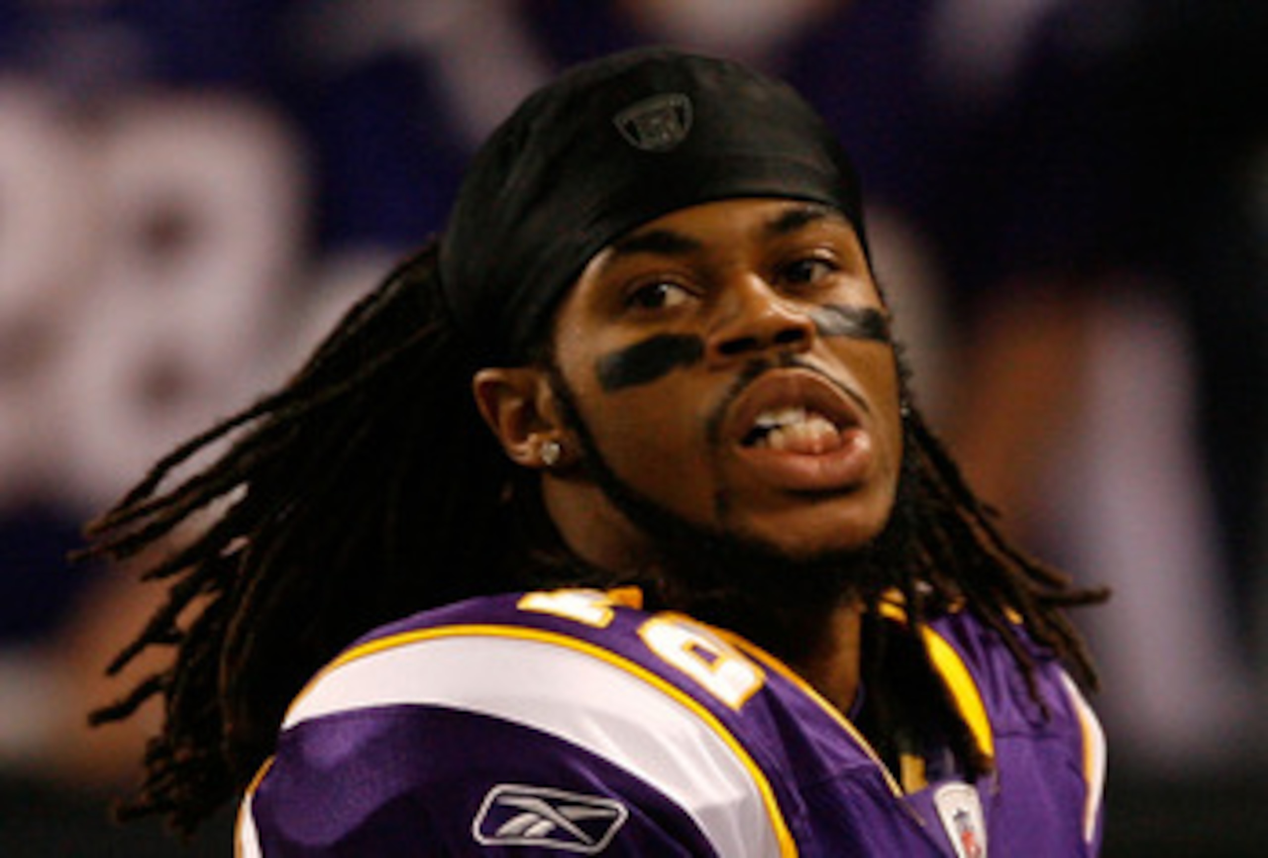 MINNEAPOLIS - JANUARY 17:  Wide receiver Sidney Rice #18 of the Minnesota Vikings celebrates while playing against the Dallas Cowboys during the first half of the NFC Divisional Playoff Game at Hubert H. Humphrey Metrodome on January 17, 2010 in Minneapol
