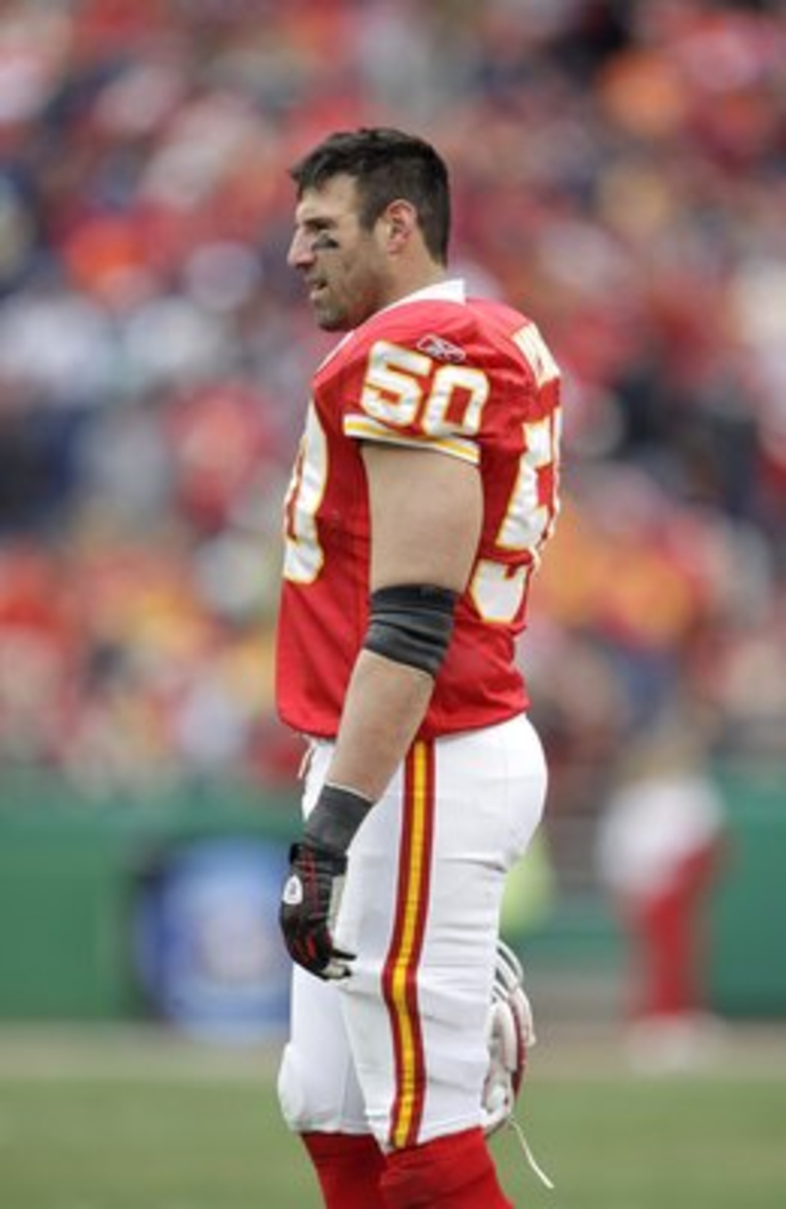 KANSAS CITY, MO - DECEMBER 6:  Mike Vrabel #50 of the Kansas City Chiefs looks on during their NFL game against the Denver Broncos on December 6, 2009 at Arrowhead Stadium in Kansas City, Missouri. The Broncos defeated the Chiefs 44-13. (Photo by Jamie Sq