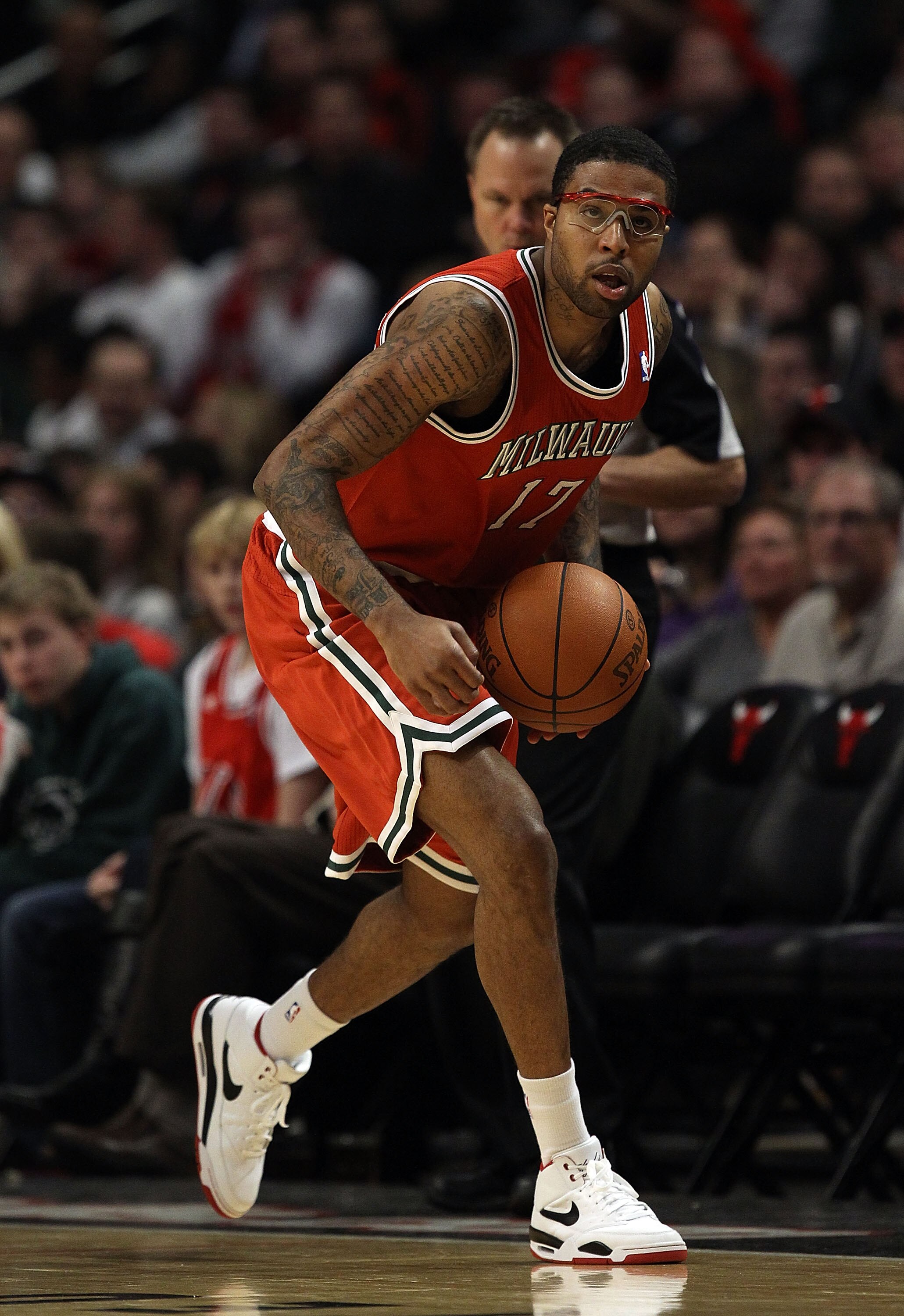 CHICAGO, IL - DECEMBER 28: Chris Douglas-Roberts #17 of the Milwaukee Bucks controls the ball against the Chicago Bulls at the United Center on December 28, 2010 in Chicago, Illinois. The Bulls defeated the Bucks 90-77. NOTE TO USER: User expressly acknow