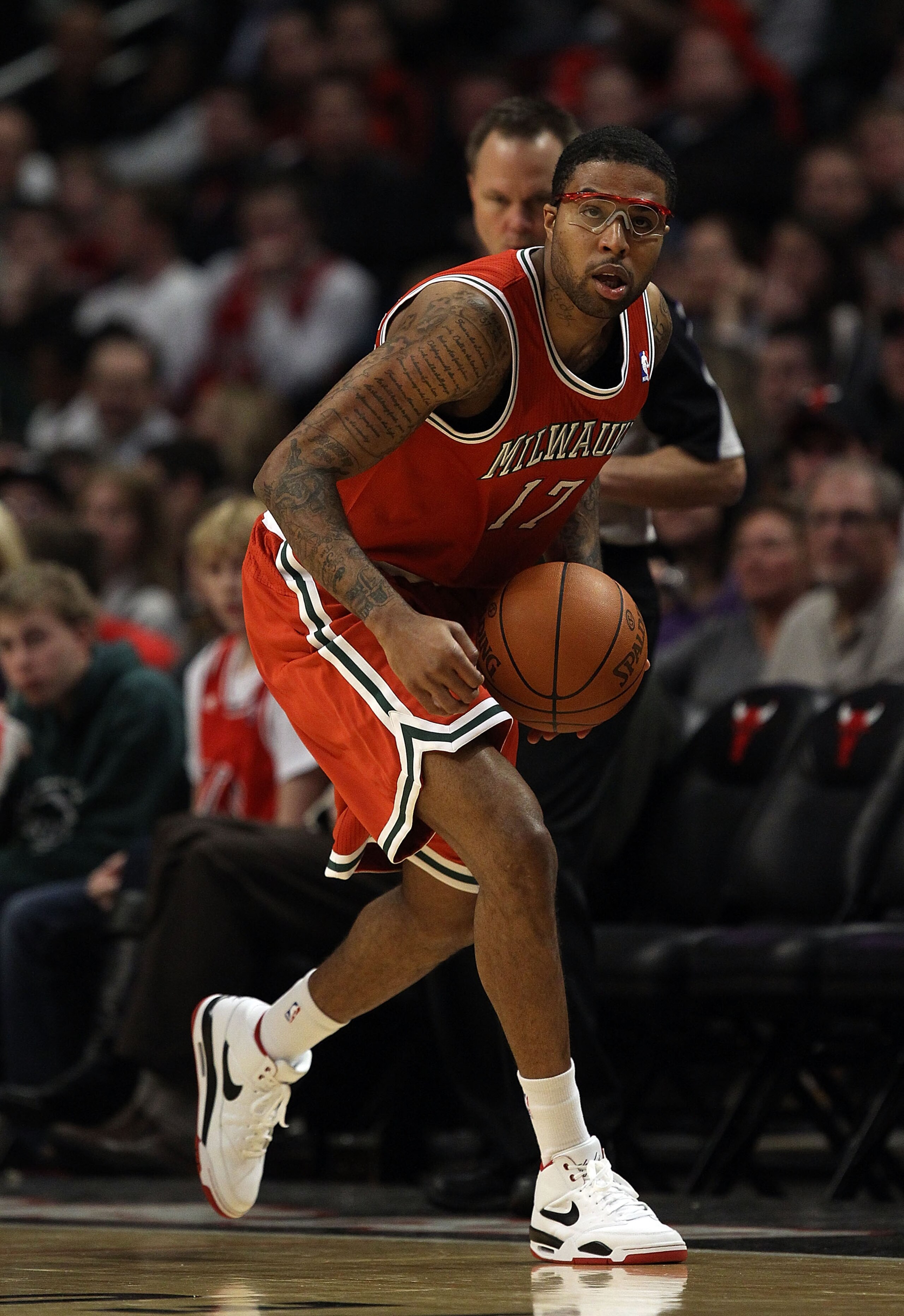 CHICAGO, IL - DECEMBER 28: Chris Douglas-Roberts #17 of the Milwaukee Bucks controls the ball against the Chicago Bulls at the United Center on December 28, 2010 in Chicago, Illinois. The Bulls defeated the Bucks 90-77. NOTE TO USER: User expressly acknow