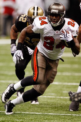 NEW ORLEANS - DECEMBER 27: Cadillac Williams #24 of the Tampa Bay Buccaneers runs past Jonathan Casillas #52 of the New Orleans Saints at the Louisiana Superdome on December 27, 2009 in New Orleans, Louisiana. (Photo by Chris Graythen/Getty Images) NEW ORLEANS - DECEMBER 27: Cadillac Williams #24 of the Tampa Bay Buccaneers runs past Jonathan Casillas #52 of the New Orleans Saints at the Louisiana Superdome on December 27, 2009 in New Orleans, Louisiana. (Photo by Chris Graythen/Getty Images)