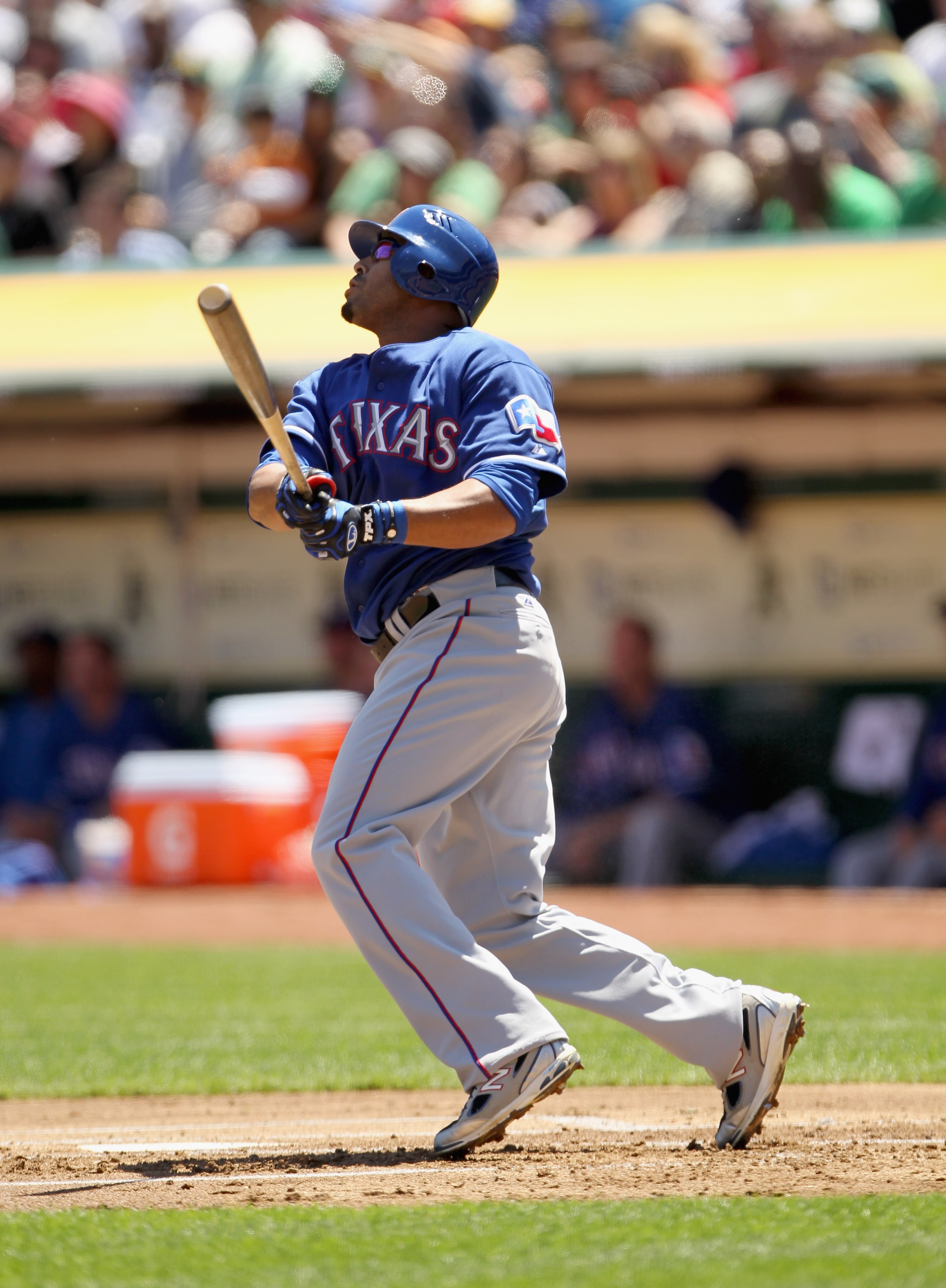 OAKLAND, CA - APRIL 30:  Nelson Cruz #17 of the Texas Rangers in action during their game against the Oakland Athletics at Oakland-Alameda County Coliseum on April 30, 2011 in Oakland, California.  (Photo by Ezra Shaw/Getty Images)