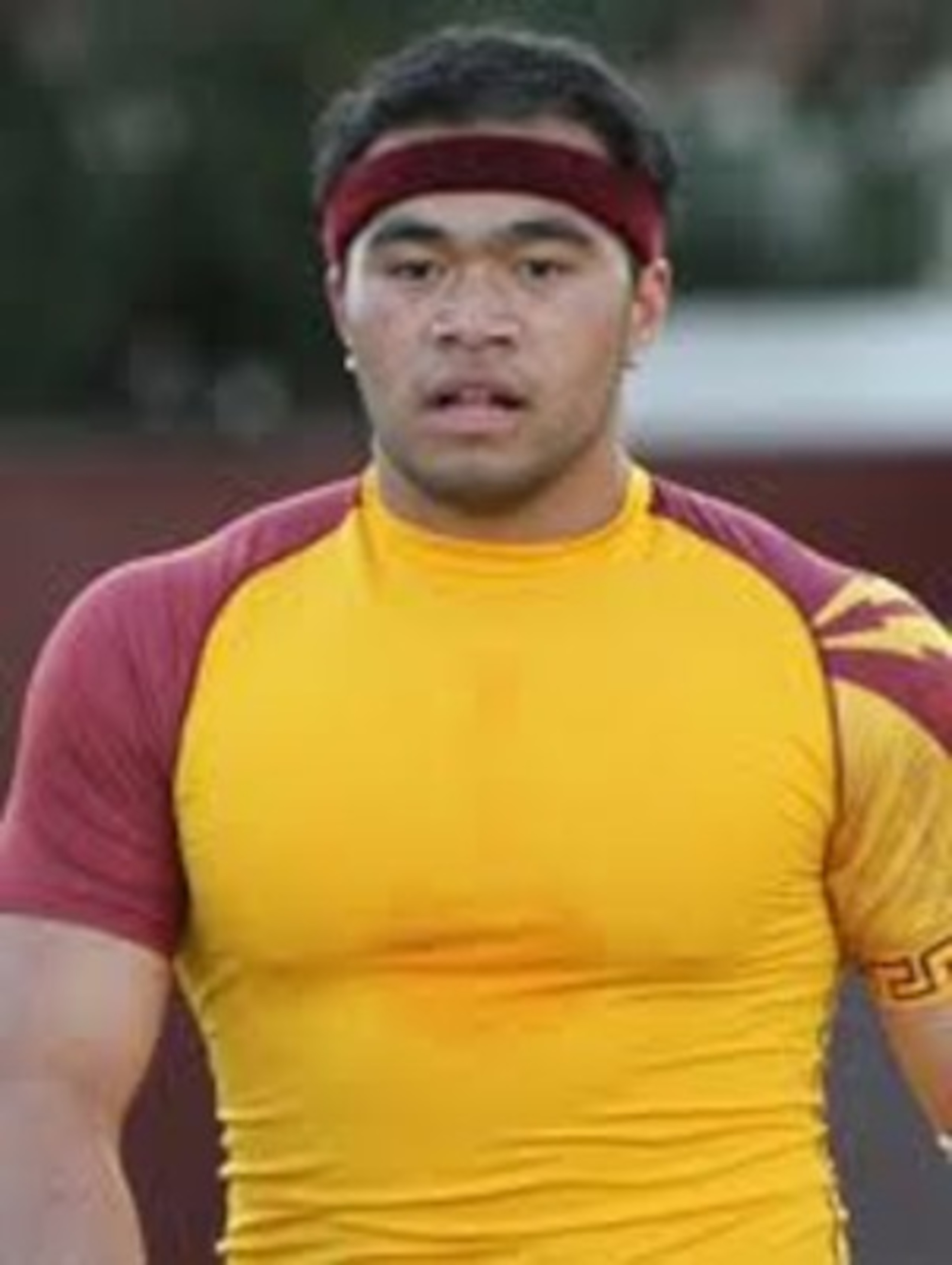 Freshman FB Soma Vainuku is the only USC fullback