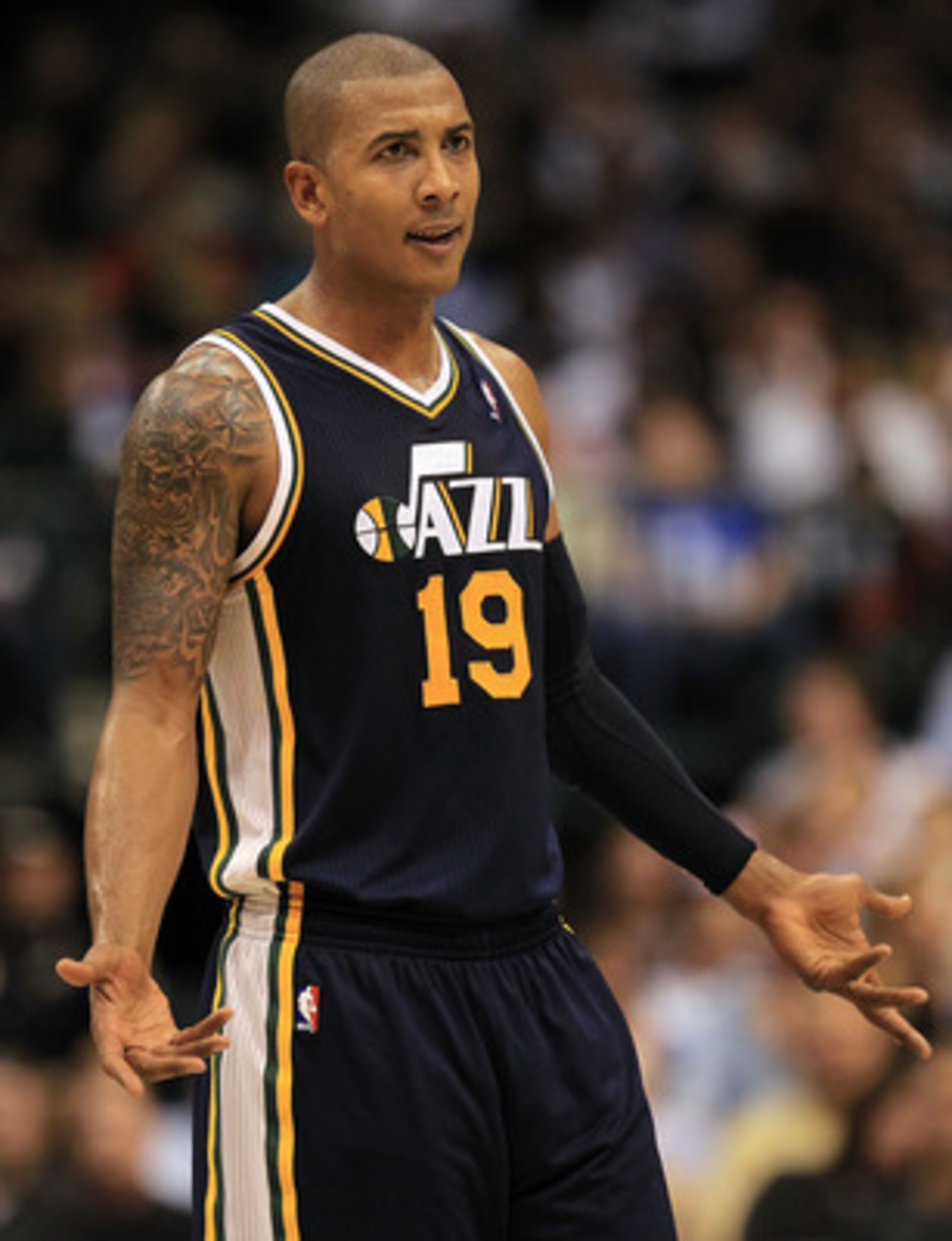 DALLAS, TX - FEBRUARY 23:  Guard Raja Bell #19 of the Utah Jazz at American Airlines Center on February 23, 2011 in Dallas, Texas.  NOTE TO USER: User expressly acknowledges and agrees that, by downloading and or using this photograph, User is consenting 