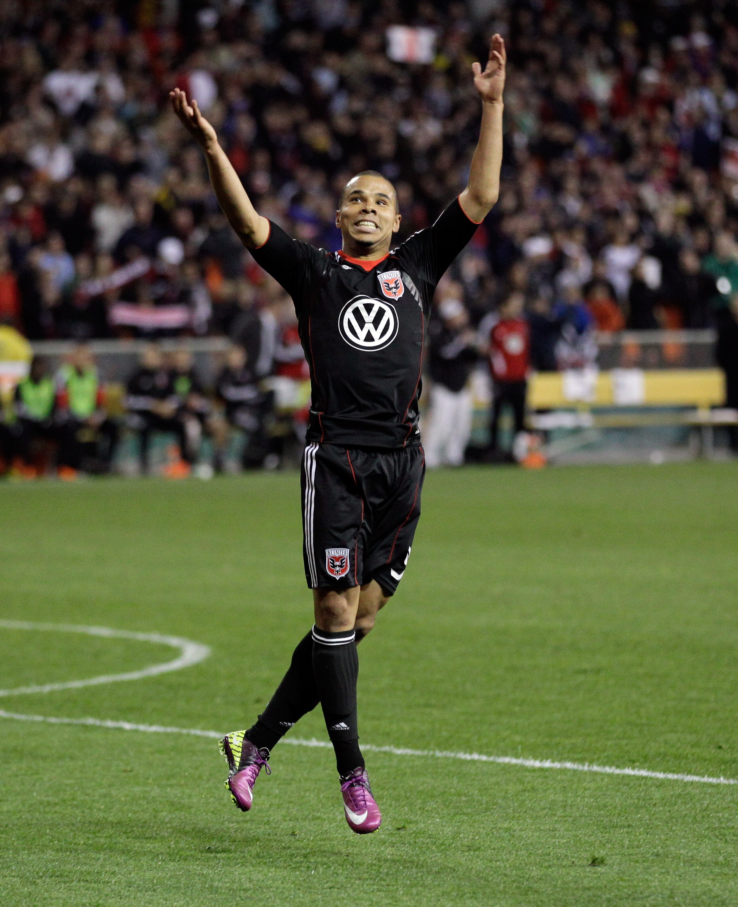 WASHINGTON, DC - APRIL 09:  Charlie Davies #9 of the D.C. United celebrates his goal against the Los Angeles Galaxy during the second half at RFK Stadium on April 9, 2011 in Washington, DC. The game ended in a 1-1  draw.  (Photo by Rob Carr/Getty Images)