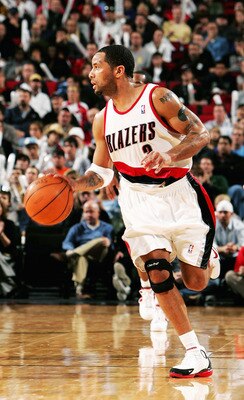 PORTLAND, OR - NOVEMBER 19: Damon Stoudamire #3 dribbles the ball of the Portland Trail Blazers during the Milwaukee Bucks versus Portland Trail Blazers game on November 19, 2004 at the Rose Garden in Portland, Oregon. NOTE TO USER: User expressly acknowl
