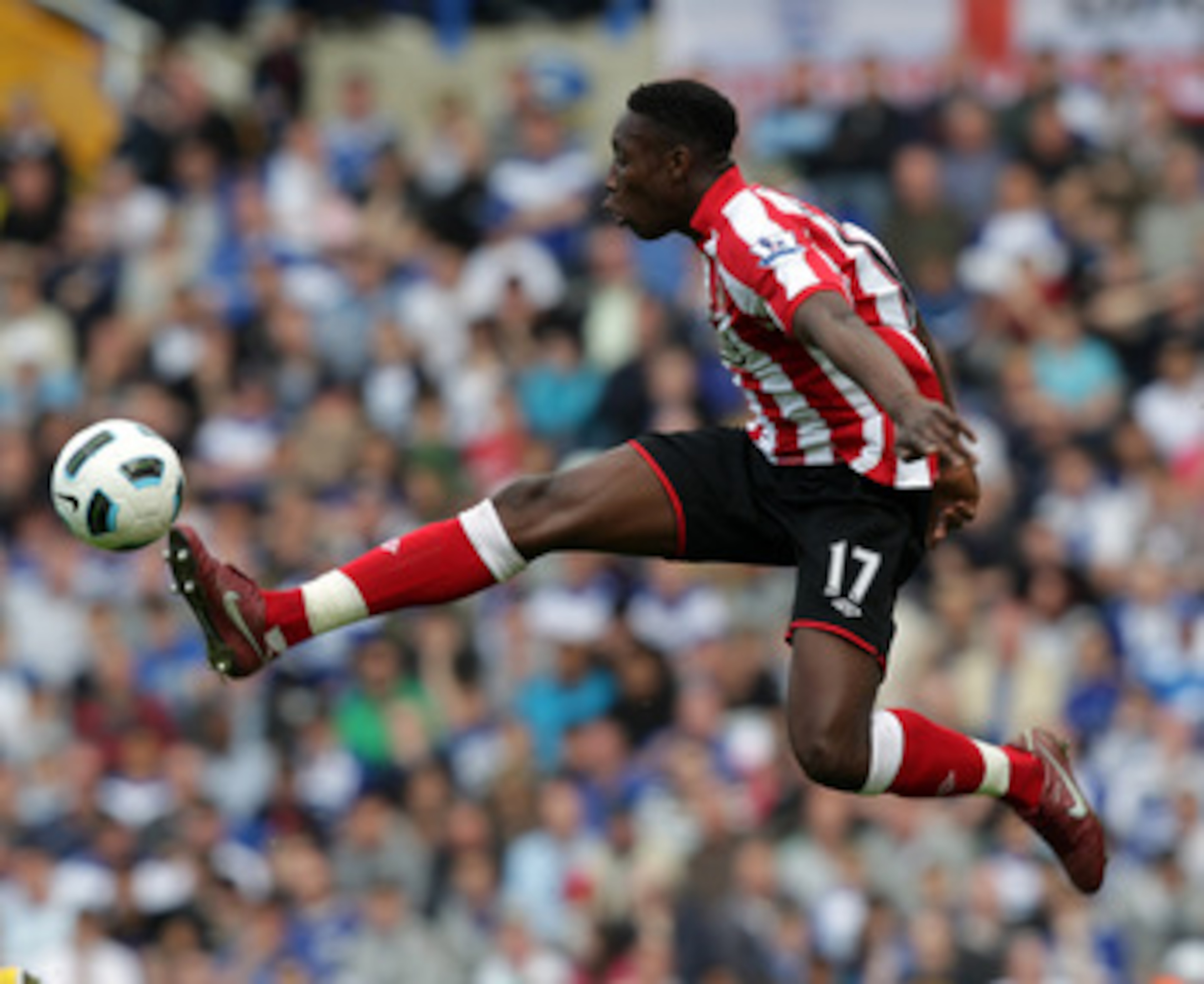 BIRMINGHAM, ENGLAND - APRIL 16:  Danny Welbeck of Sunderland during the Barclays Premier League match between Birmingham City and Sunderland at St Andrew's on April 16, 2011 in Birmingham, England.  (Photo by Ross Kinnaird/Getty Images)