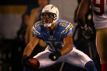 SAN DIEGO, CA - DECEMBER 16:  Wide receiver Vincent Jackson #83 of the San Diego Chargers celebrates scoring a touchdown in the first quarter against the San Francisco 49ers at Qualcomm Stadium on December 16, 2010 in San Diego, California.  (Photo by Don