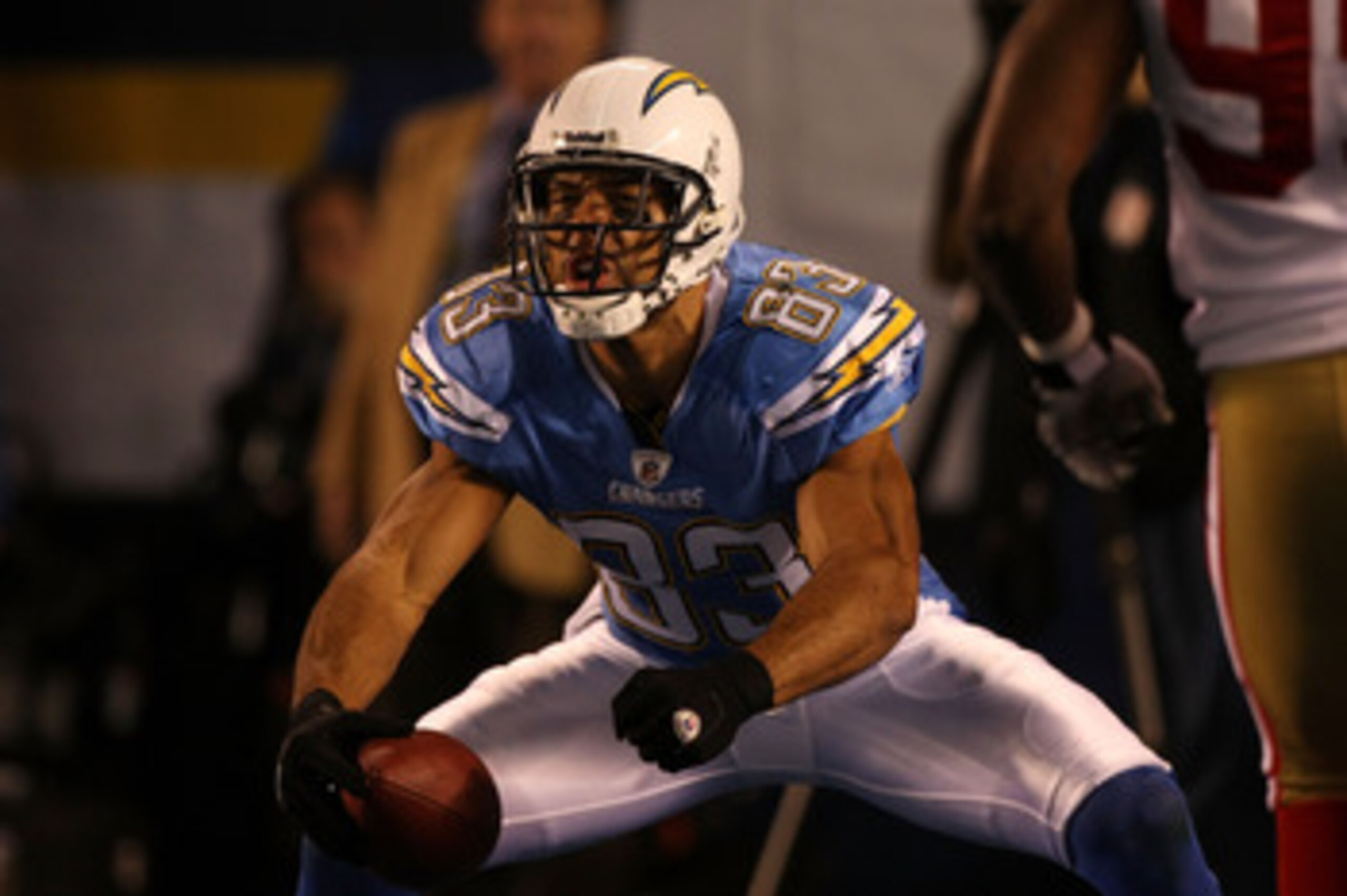 SAN DIEGO, CA - DECEMBER 16: Wide receiver Vincent Jackson #83 of the San Diego Chargers celebrates scoring a touchdown in the first quarter against the San Francisco 49ers at Qualcomm Stadium on December 16, 2010 in San Diego, California. (Photo by Don SAN DIEGO, CA - DECEMBER 16: Wide receiver Vincent Jackson #83 of the San Diego Chargers celebrates scoring a touchdown in the first quarter against the San Francisco 49ers at Qualcomm Stadium on December 16, 2010 in San Diego, California. (Photo by Don