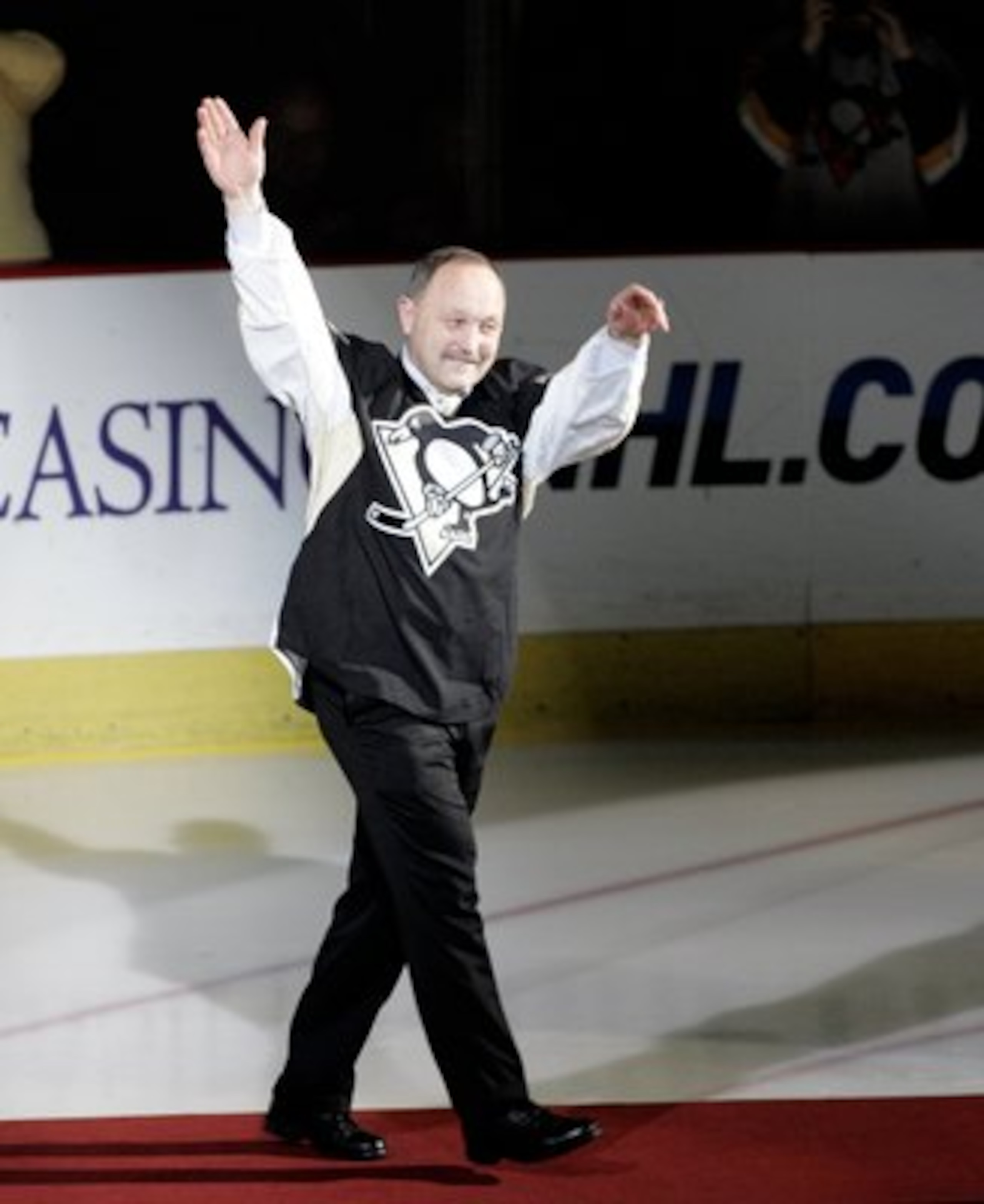PITTSBURGH, PA - APRIL 08:  Penguins alumni Bryan Trottier waves to the crowd during the pre game ceremony to celebrate the final regular season game at Mellon Arena on April 8, 2010 in Pittsburgh, Pennsylvania.  The Penguins defeated the Islanders 7-3.  