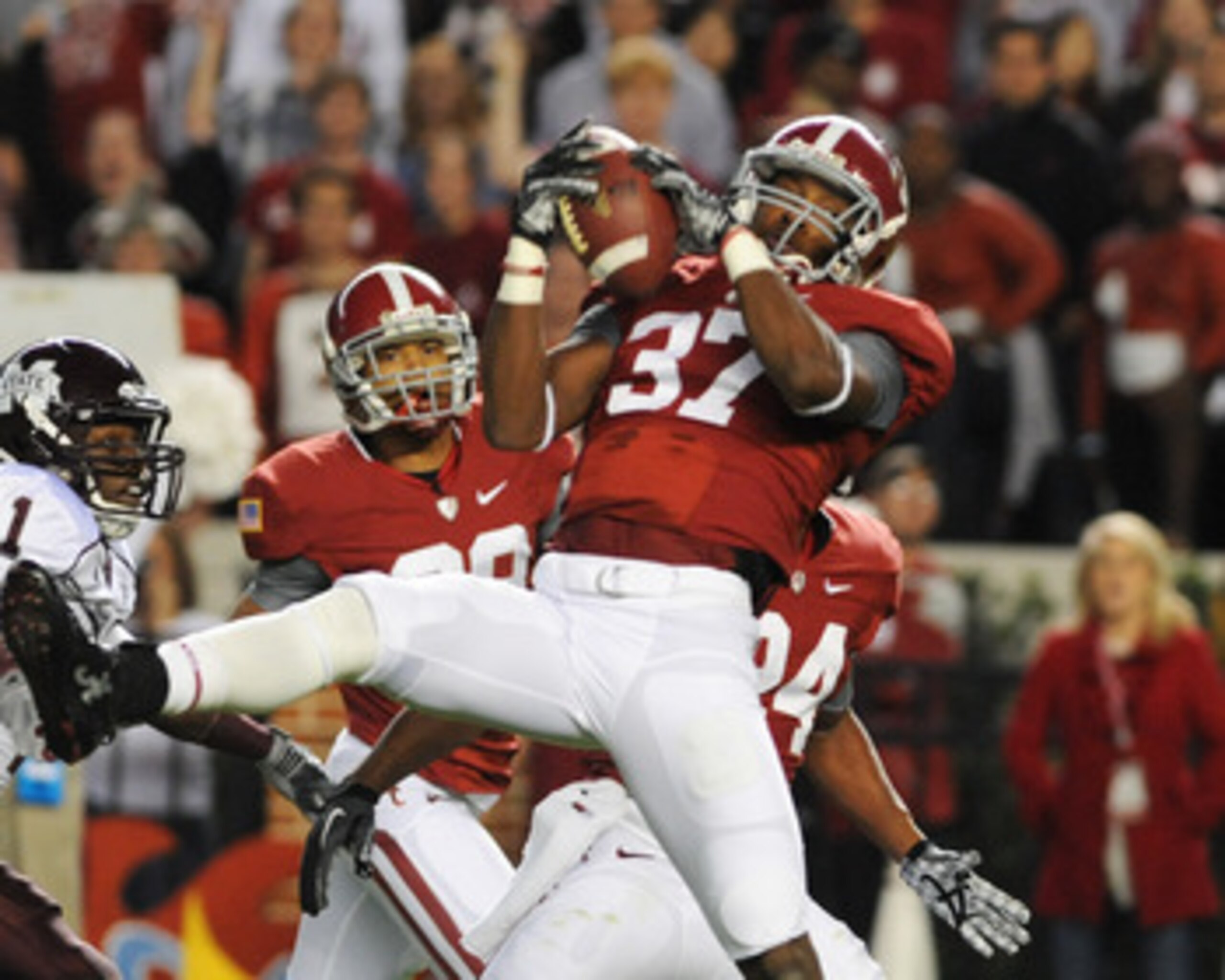 TUSCALOOSA, AL - NOVEMBER 13: Defensive back Robert Lester #37 of the Alabama Crimson Tide intercepts a pass against the Mississippi State Bulldogs November 13, 2010 at Bryant-Denny Stadium in Tuscaloosa, Alabama. (Photo by Al Messerschmidt/Getty Images) TUSCALOOSA, AL - NOVEMBER 13: Defensive back Robert Lester #37 of the Alabama Crimson Tide intercepts a pass against the Mississippi State Bulldogs November 13, 2010 at Bryant-Denny Stadium in Tuscaloosa, Alabama. (Photo by Al Messerschmidt/Getty Images)