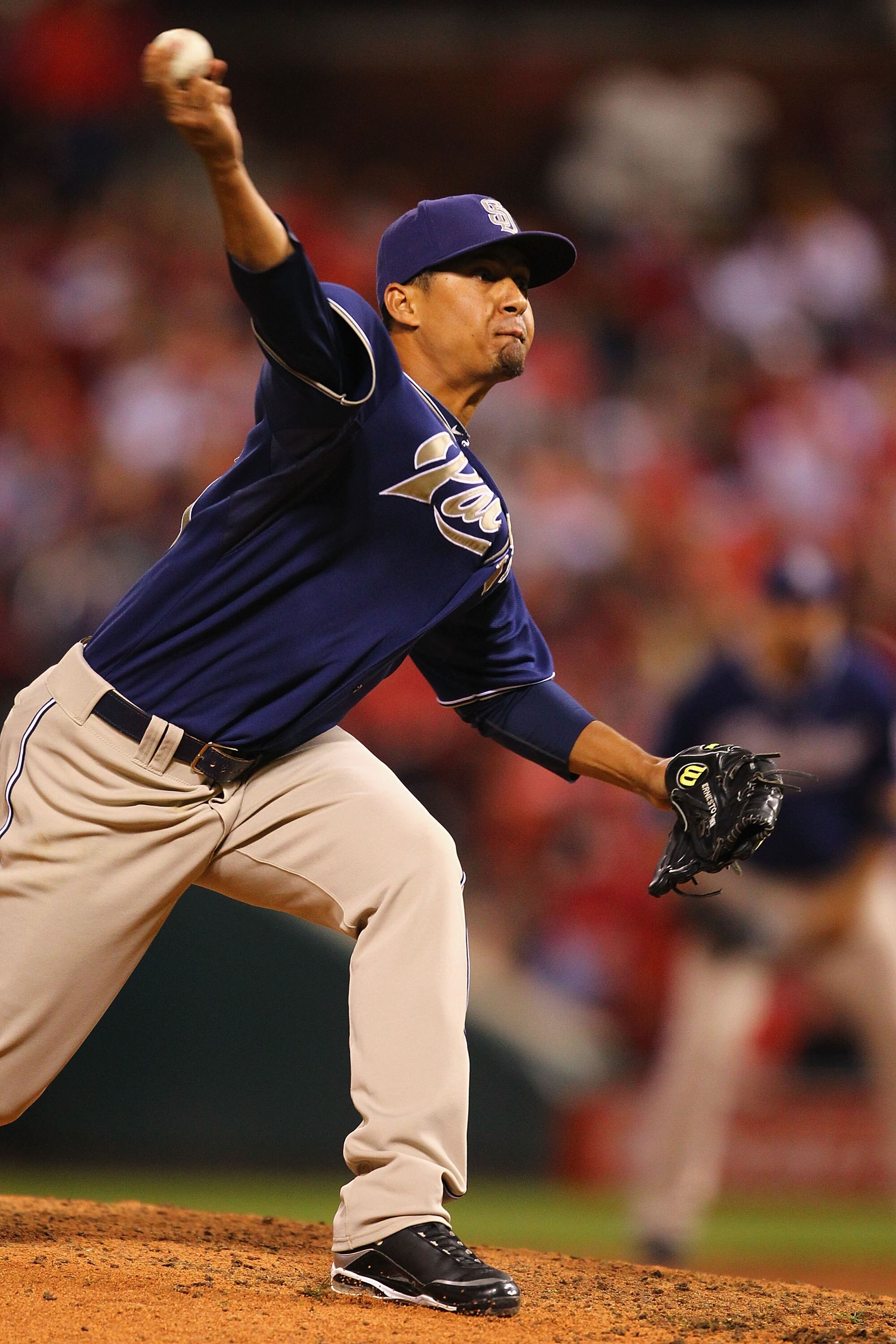 ST. LOUIS - SEPTEMBER 16: Reliever Ernesto Frieri #39 of the San Diego Padres pitches against the St. Louis Cardinals at Busch Stadium on September 16, 2010 in St. Louis, Missouri.  (Photo by Dilip Vishwanat/Getty Images)