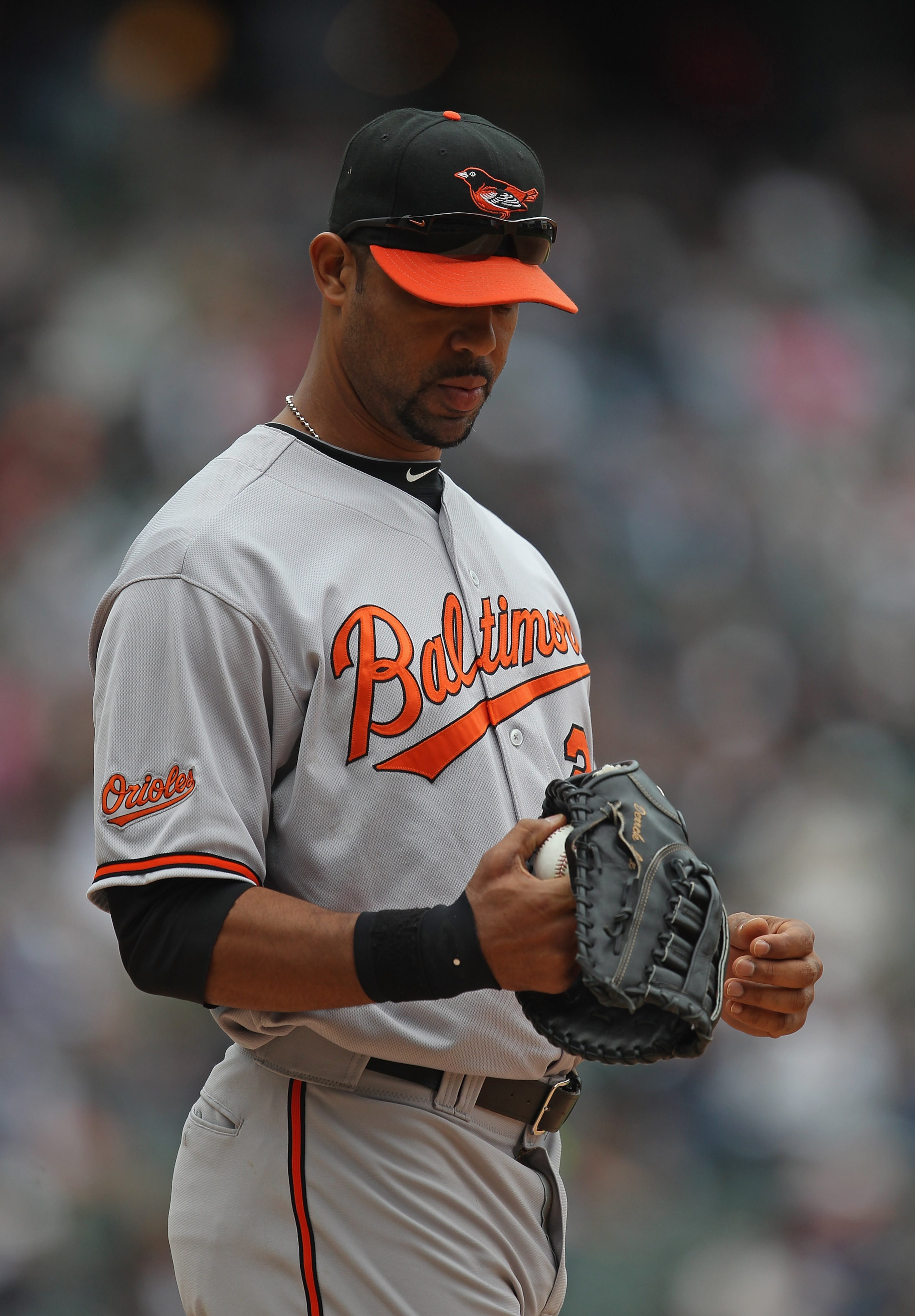 CHICAGO, IL - MAY 01: Derrek Lee #25 of the Baltimore Orioles waits to warm-up before the start of an inning against the Chicago White Sox at U.S. Cellular Field on May 1, 2011 in Chicago, Illinois. The Orioles defeated the White Sox 6-4. (Photo by Jonath CHICAGO, IL - MAY 01: Derrek Lee #25 of the Baltimore Orioles waits to warm-up before the start of an inning against the Chicago White Sox at U.S. Cellular Field on May 1, 2011 in Chicago, Illinois. The Orioles defeated the White Sox 6-4. (Photo by Jonath