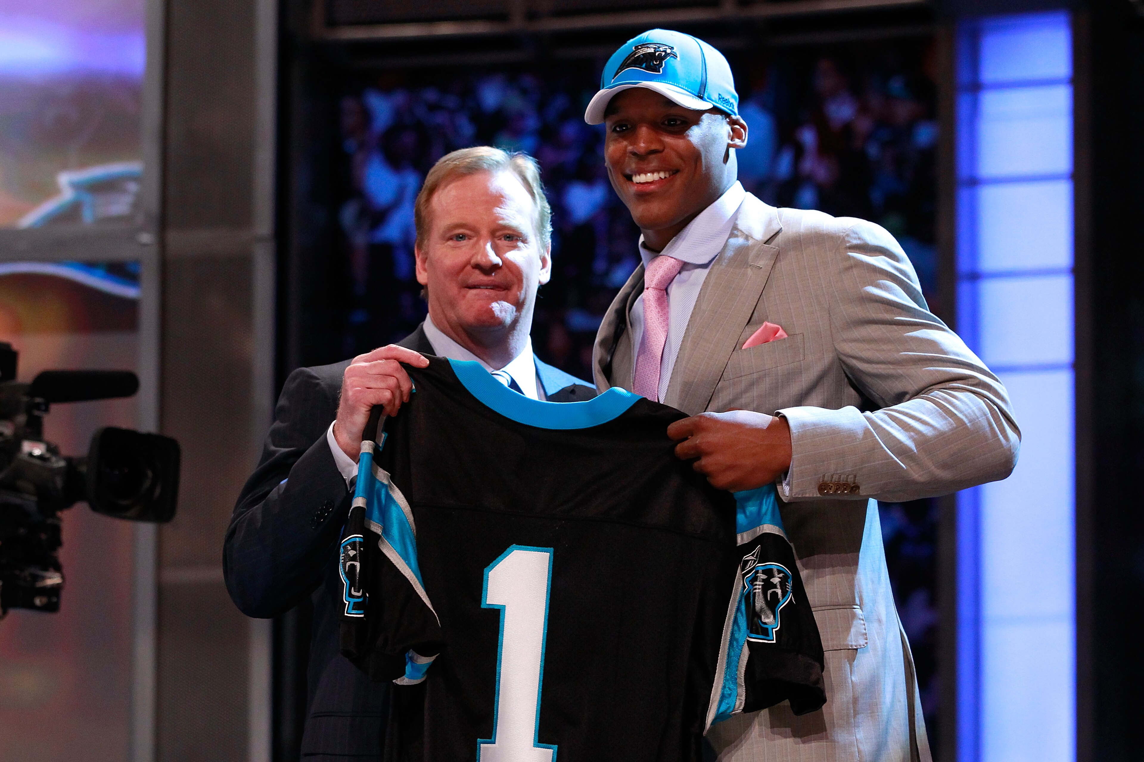 NEW YORK, NY - APRIL 28: NFL COmmissioner Roger Goodell poses for a photo with Carolina Panthers #1 overall pick Cam Newton from the UNiversity of Auburn during the 2011 NFL Draft at Radio City Music Hall on April 28, 2011 in New York City. (Photo by Ch NEW YORK, NY - APRIL 28: NFL COmmissioner Roger Goodell poses for a photo with Carolina Panthers #1 overall pick Cam Newton from the UNiversity of Auburn during the 2011 NFL Draft at Radio City Music Hall on April 28, 2011 in New York City. (Photo by Ch