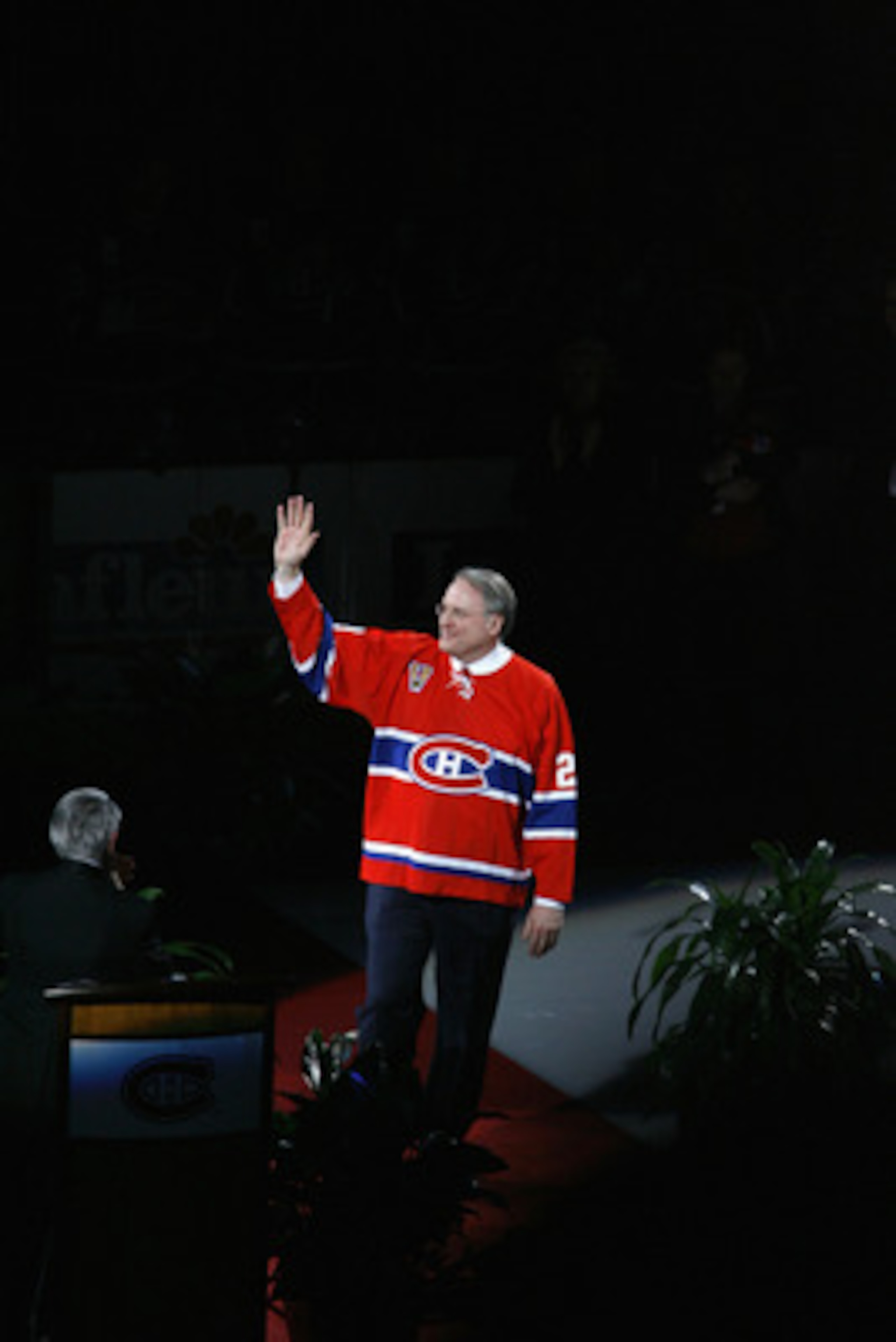 MONTREAL, CANADA - JANUARY 29:  Former Montreal Canadian Ken Dryden waves to the crowd as his #29 jersey is retired during a ceremony prior to the start of the NHL game between the the Ottawa Senators and the Montreal Canadiens on January 29, 2007 at the 