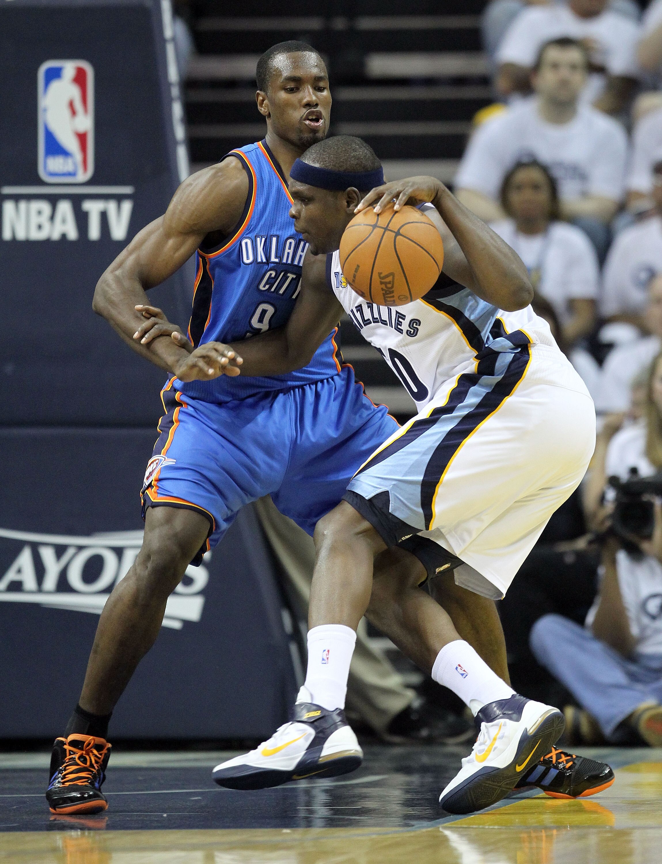 MEMPHIS, TN - MAY 09: Serge Ibaka #9 of the Oklahoma City Thunder puts defensive pressure on Zach Randolph #50 of the Memphis Grizzlies in Game Four of the Western Conference Semifinals in the 2011 NBA Playoffs at FedExForum on May 9, 2011 in Memphis, Ten
