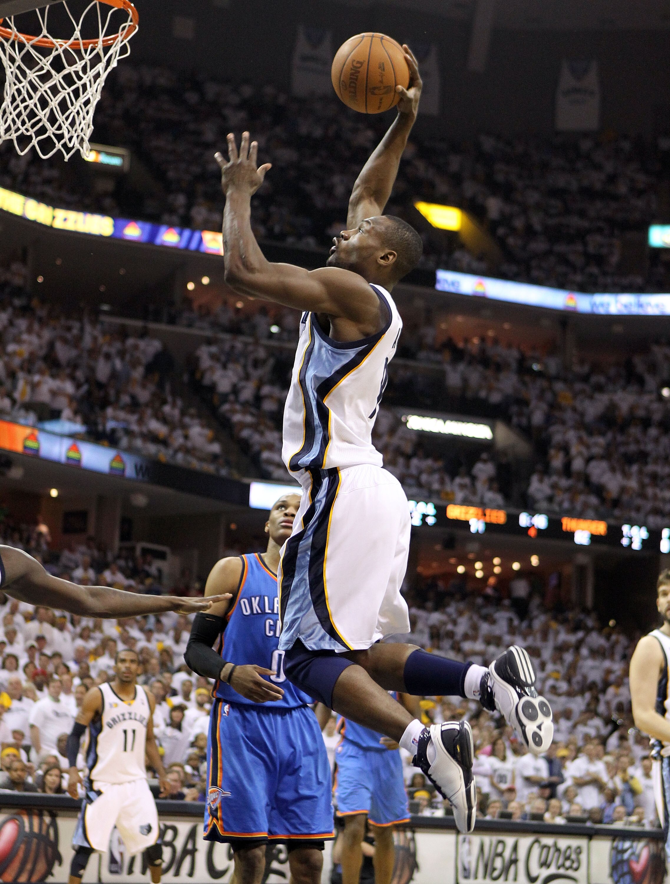 MEMPHIS, TN - MAY 07:  Tony Allen #9 of the  Memphis Grizzlies shoots the ball during the game against the Oklahoma City Thunder in Game Three of the Western Conference Semifinals in the 2011 NBA Playoffs at FedExForum on May 7, 2011 in Memphis, Tennessee