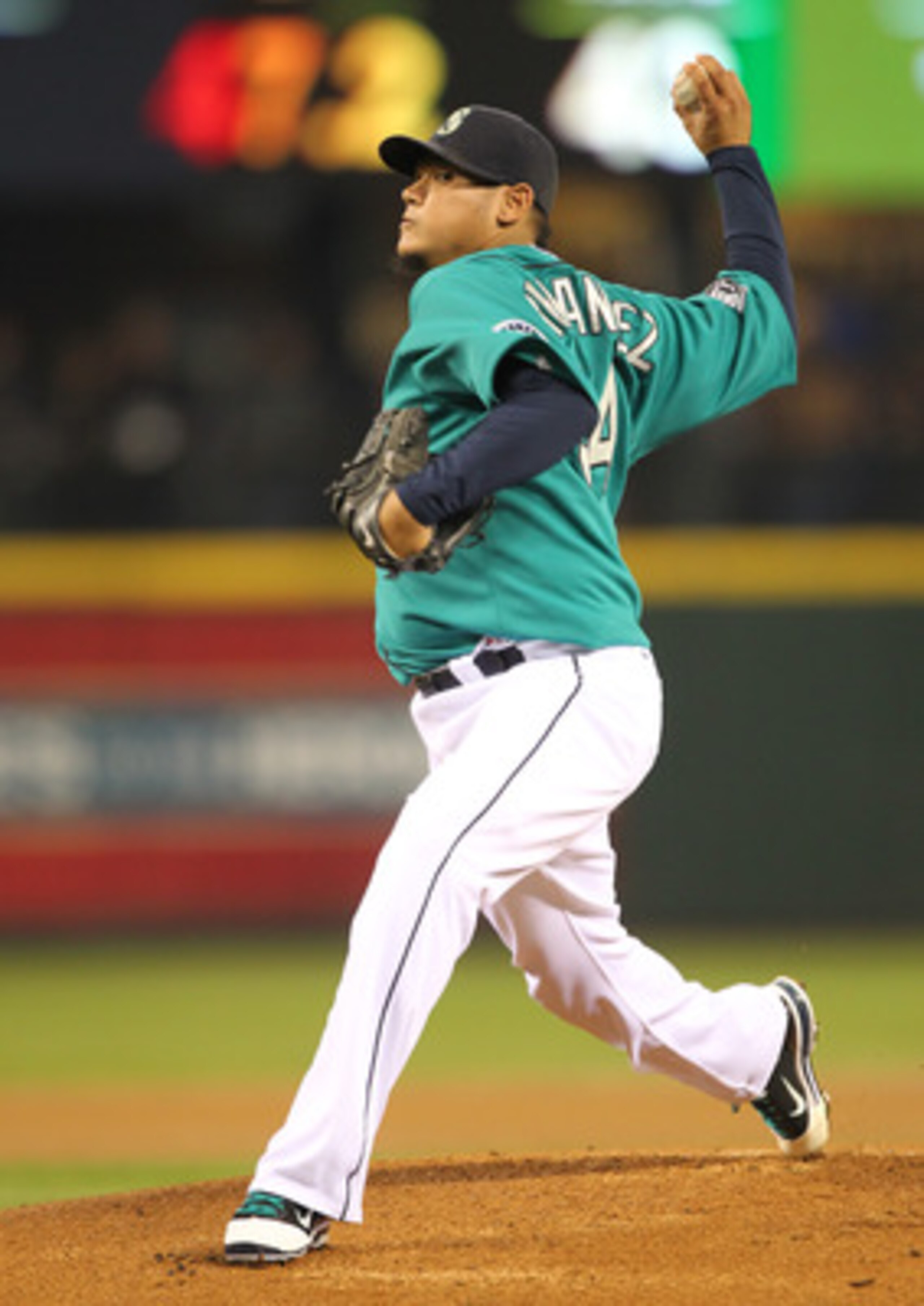 SEATTLE - MAY 06:  Starting pitcher Felix Hernandez #34 of the Seattle Mariners pitches against the Chicago White Sox at Safeco Field on May 6, 2011 in Seattle, Washington. The Mariners won 3-2. (Photo by Otto Greule Jr/Getty Images)
