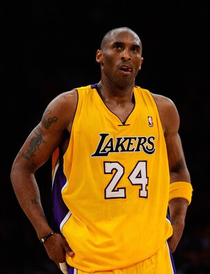 LOS ANGELES, CA - MAY 02: Kobe Bryant #24 of the Los Angeles Lakers reacts late in the fourth quarter while taking on the Dallas Mavericks in Game One of the Western Conference Semifinals in the 2011 NBA Playoffs at Staples Center on May 2, 2011 in Los A LOS ANGELES, CA - MAY 02: Kobe Bryant #24 of the Los Angeles Lakers reacts late in the fourth quarter while taking on the Dallas Mavericks in Game One of the Western Conference Semifinals in the 2011 NBA Playoffs at Staples Center on May 2, 2011 in Los A