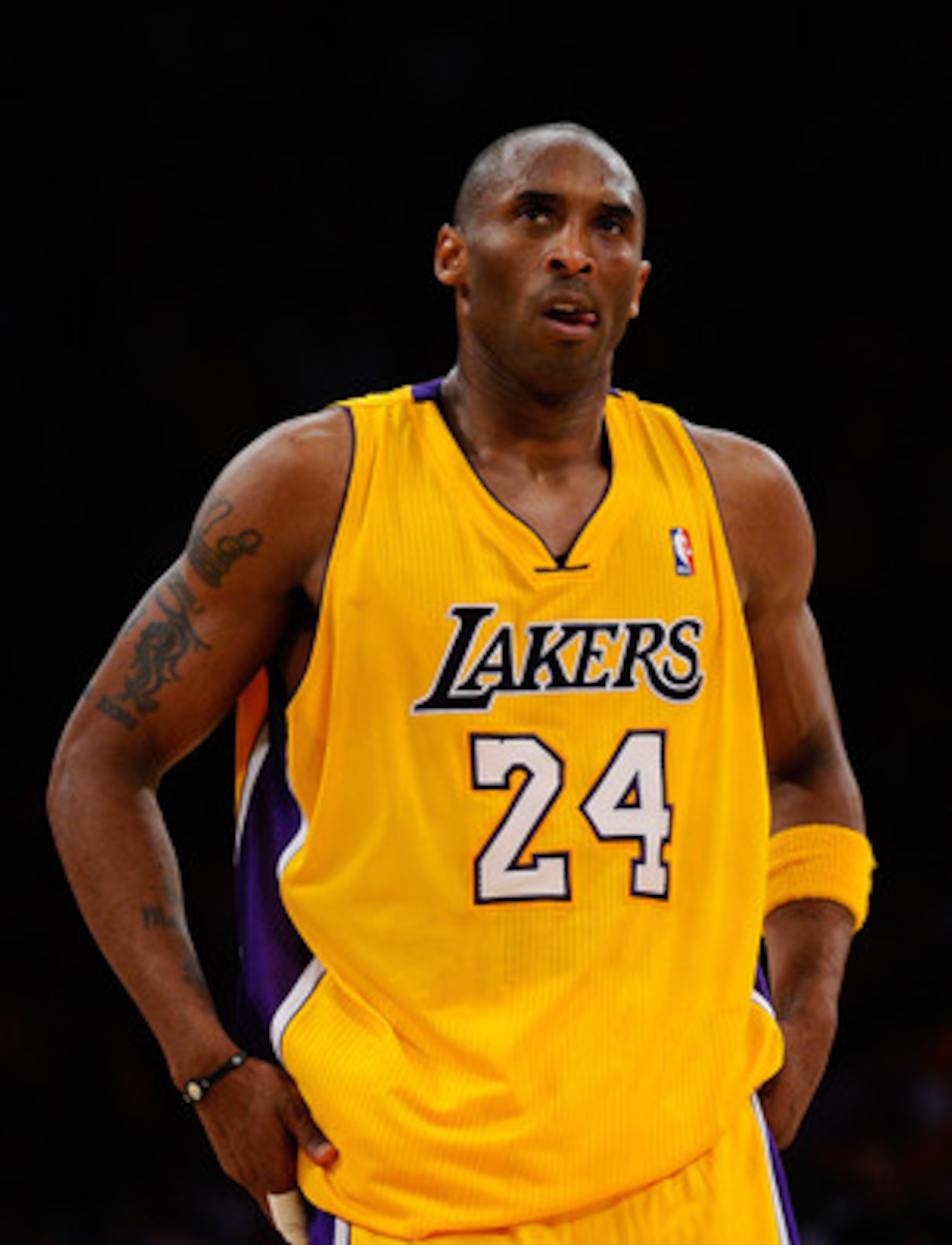 LOS ANGELES, CA - MAY 02:  Kobe Bryant #24 of the Los Angeles Lakers reacts late in the fourth quarter while taking on the Dallas Mavericks in Game One of the Western Conference Semifinals in the 2011 NBA Playoffs at Staples Center on May 2, 2011 in Los A