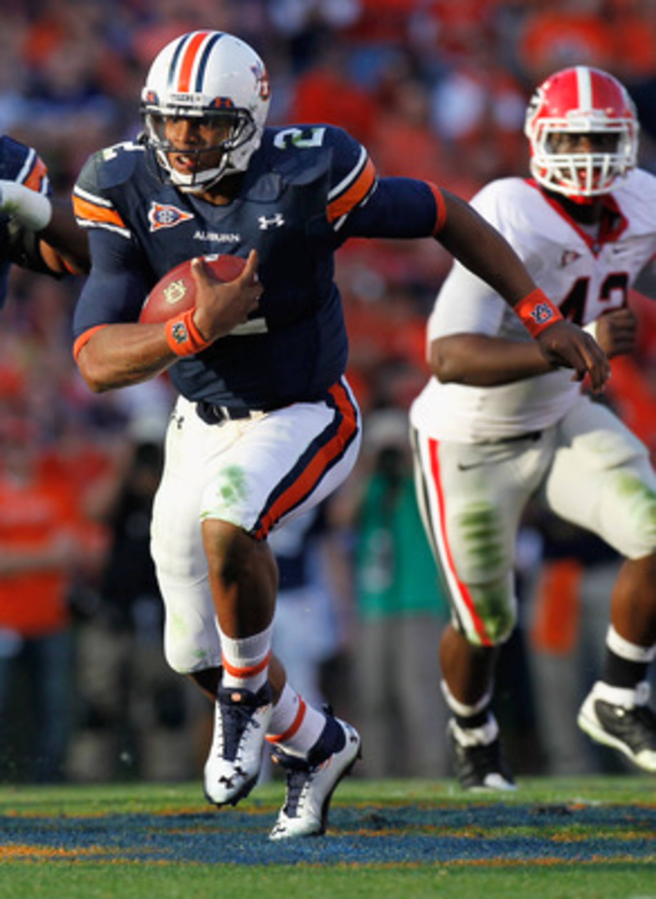 AUBURN, AL - NOVEMBER 13:  Quarterback Cam Newton #2 of the Auburn Tigers against the Georgia Bulldogs at Jordan-Hare Stadium on November 13, 2010 in Auburn, Alabama.  (Photo by Kevin C. Cox/Getty Images)