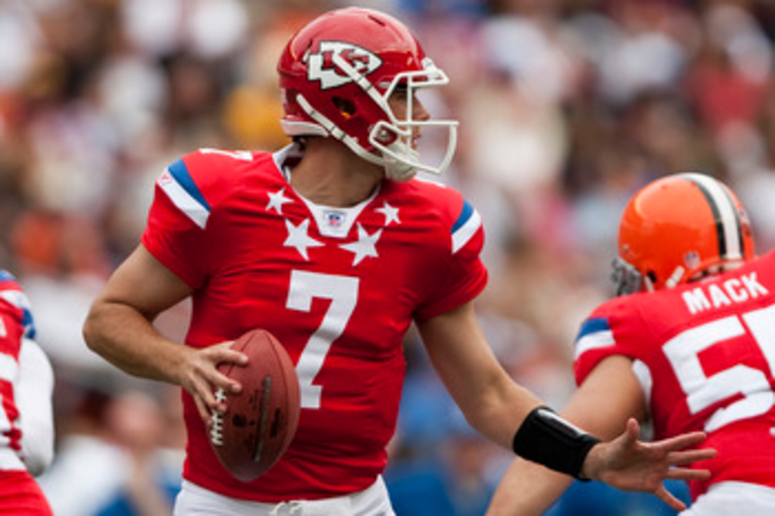 HONOLULU - JANUARY 30: Matt Cassel, #7 of the Kansas City Chiefs, passes against the NFC during the 2011 NFL Pro Bowl at Aloha Stadium on January 30, 2011 in Honolulu, Hawaii. (Photo by Kent Nishimura/Getty Images) HONOLULU - JANUARY 30: Matt Cassel, #7 of the Kansas City Chiefs, passes against the NFC during the 2011 NFL Pro Bowl at Aloha Stadium on January 30, 2011 in Honolulu, Hawaii. (Photo by Kent Nishimura/Getty Images)